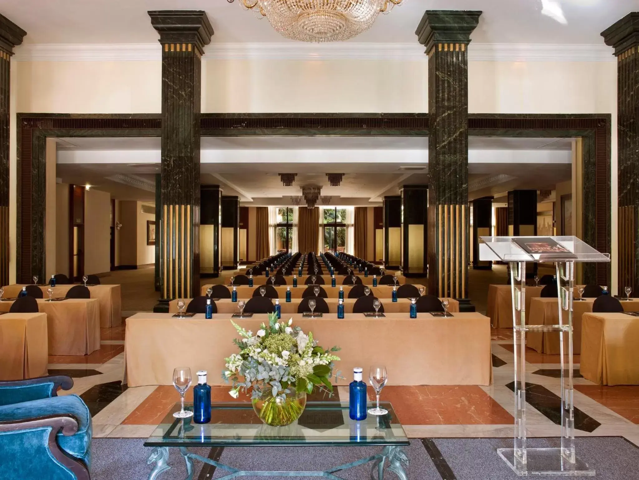 Meeting/conference room, Restaurant/Places to Eat in InterContinental Madrid, an IHG Hotel