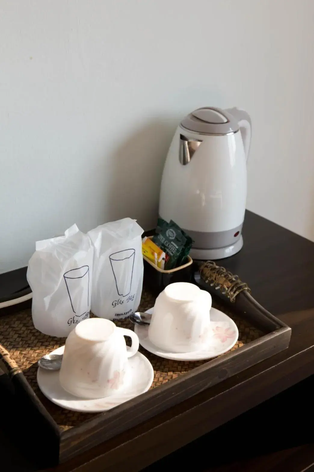 Coffee/Tea Facilities in Serene Residence