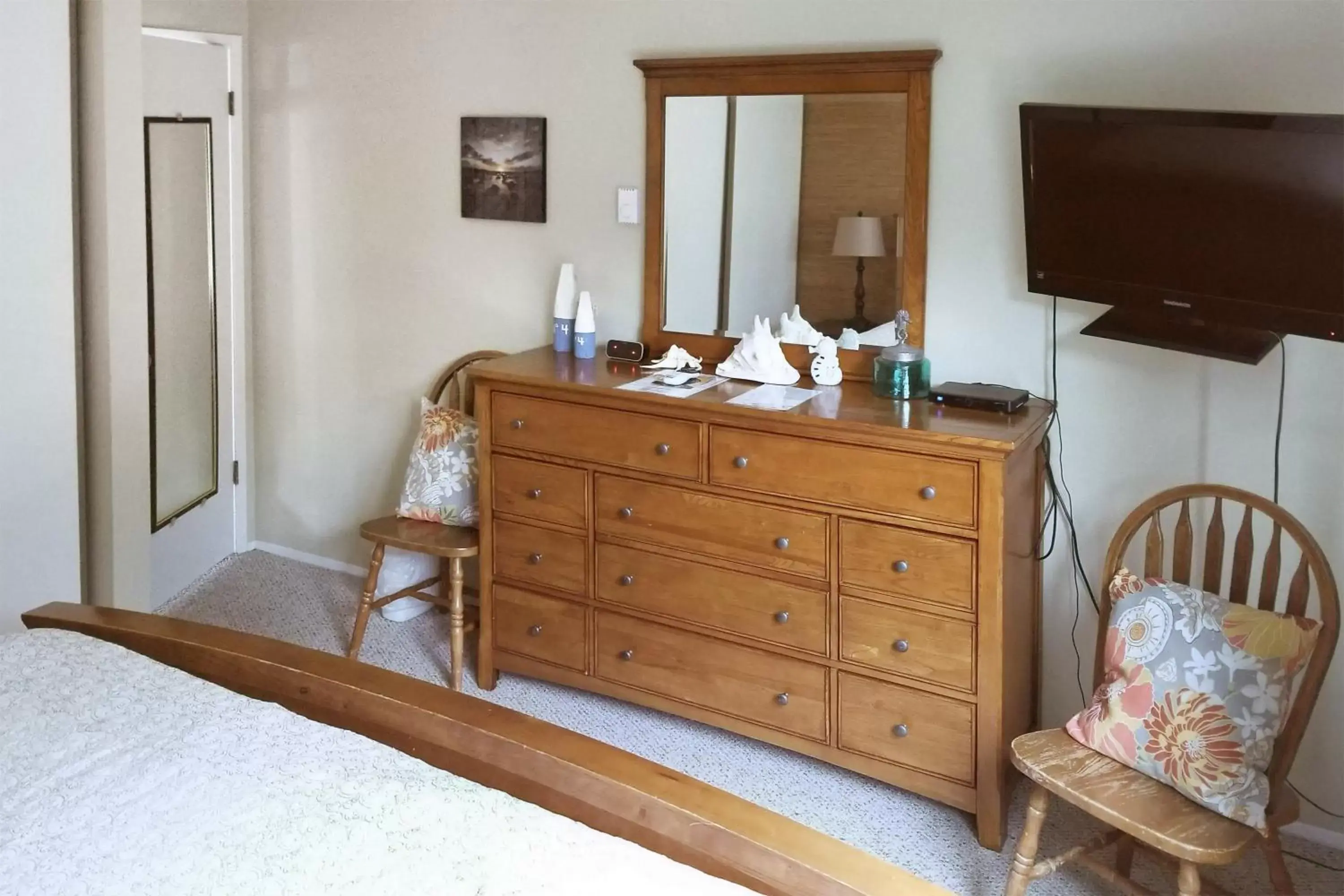 Bedroom, TV/Entertainment Center in Ocean Terrace Condominiums