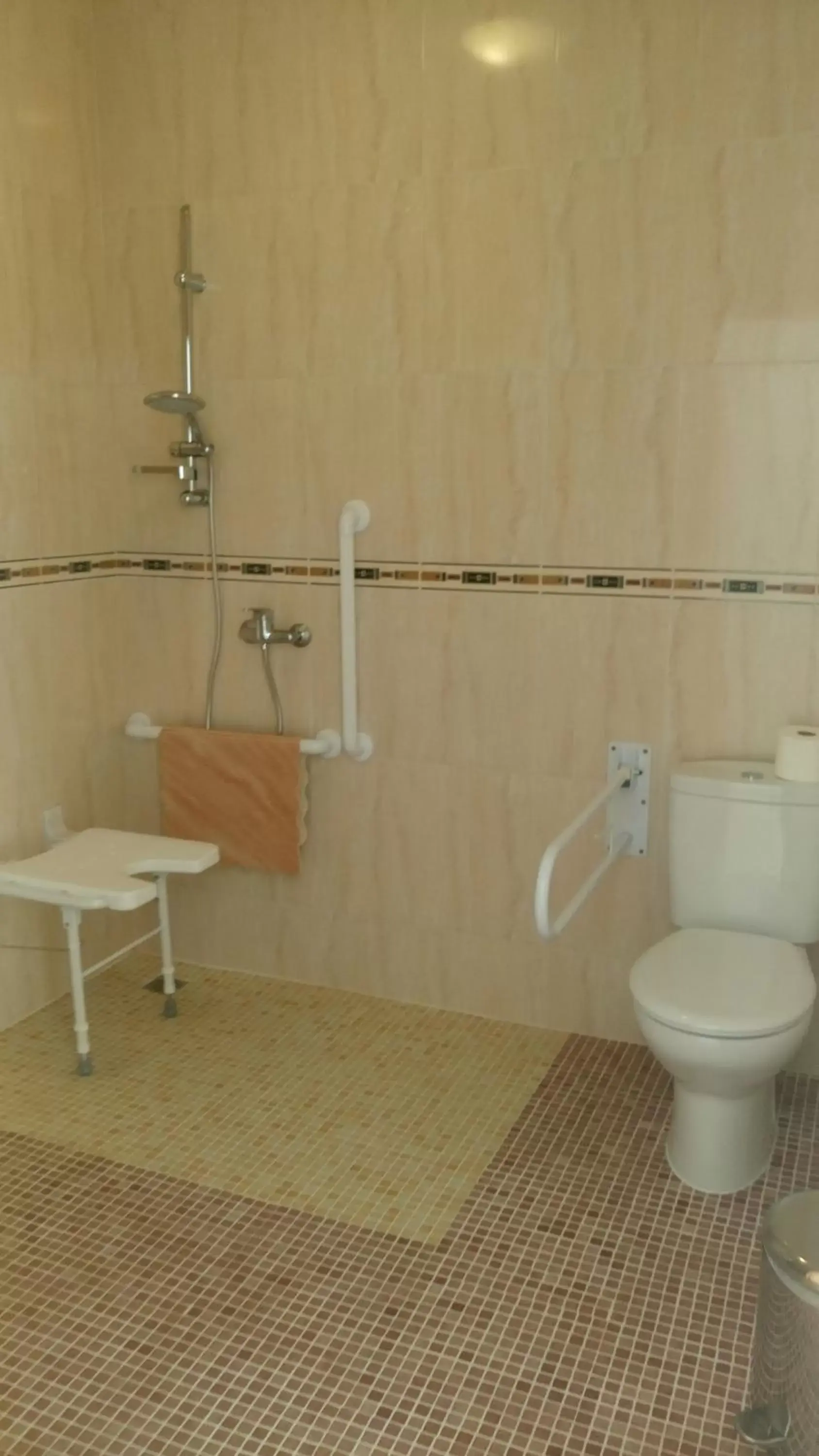 Shower, Bathroom in Casa Barranca Bed and Breakfast