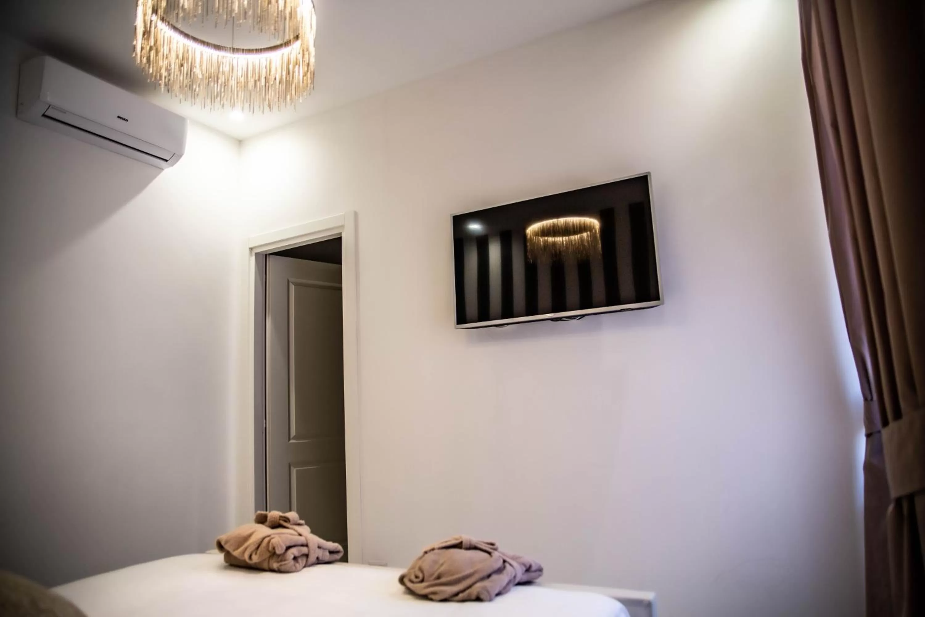 Bed in Vhouse Fiumicino