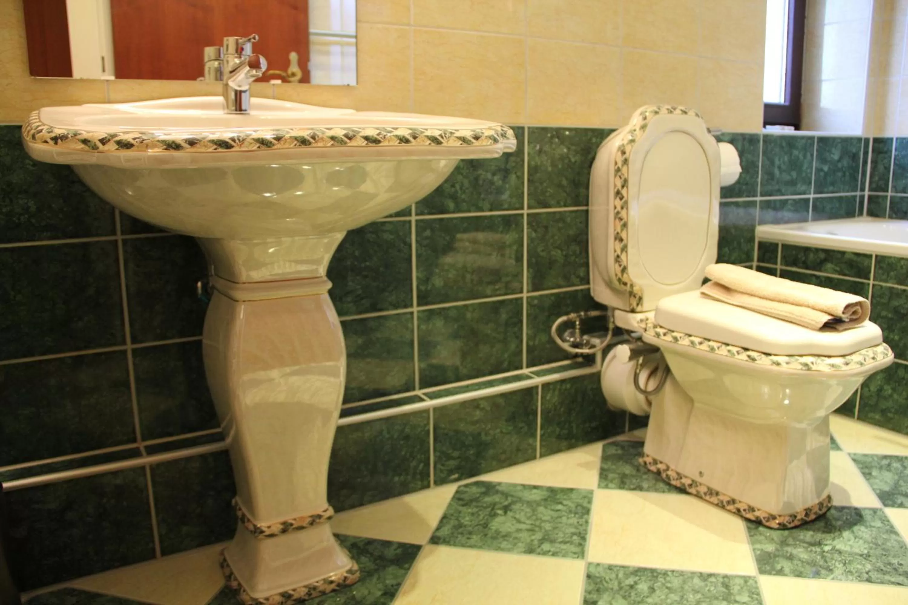 Bathroom in Wali's Hotel