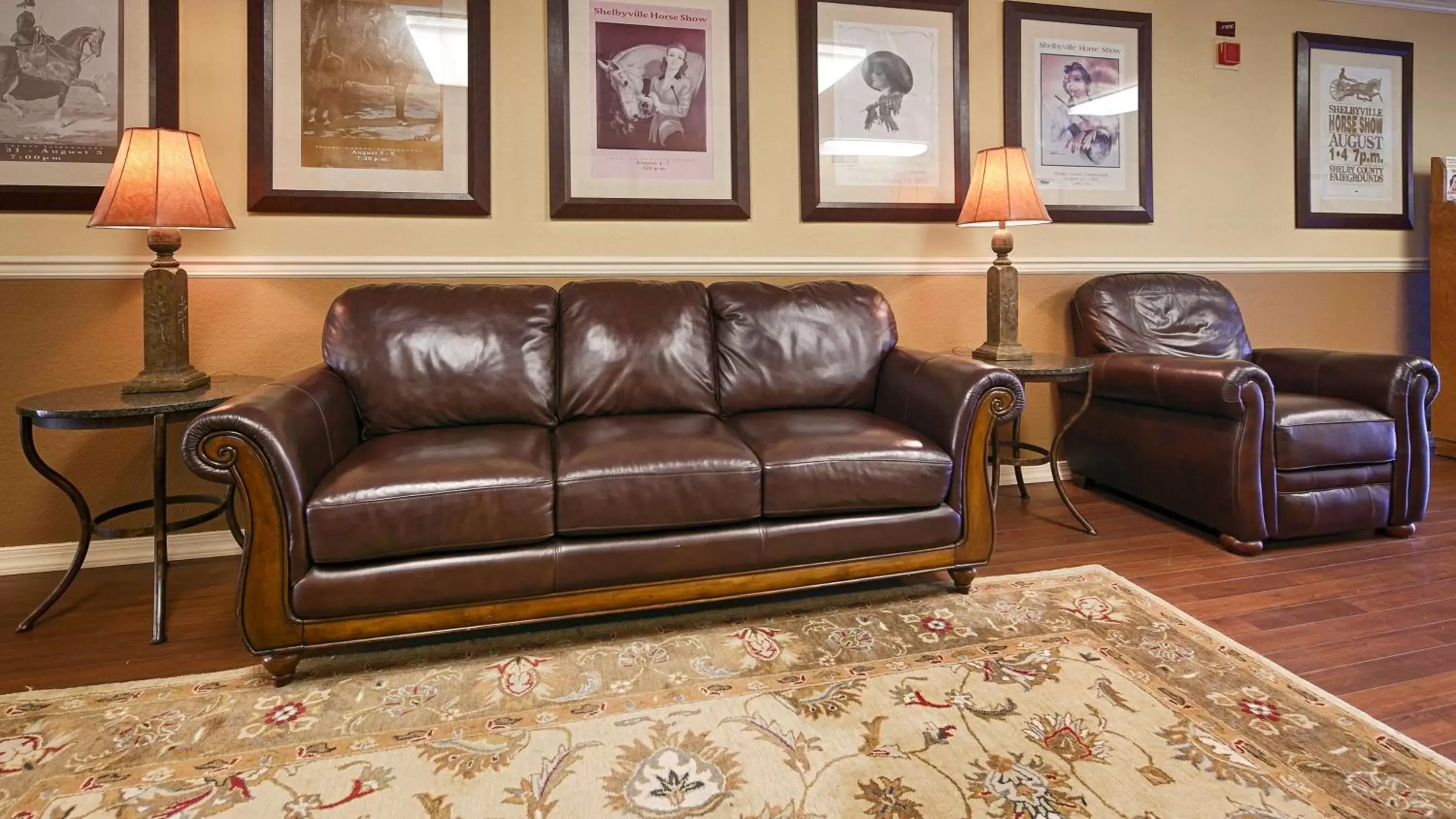 Lobby or reception, Seating Area in Best Western Shelbyville Lodge