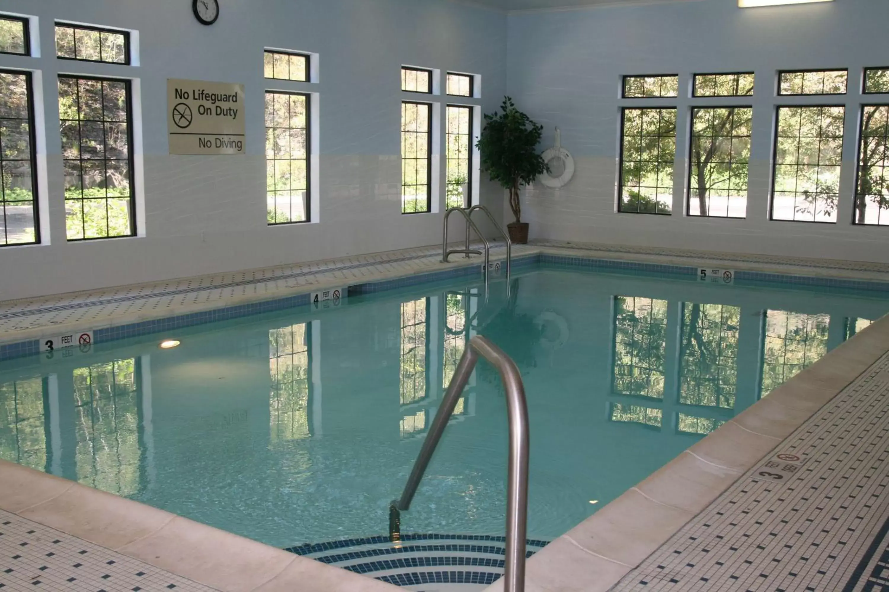 Pool view, Swimming Pool in Hampton Inn & Suites Binghamton/Vestal