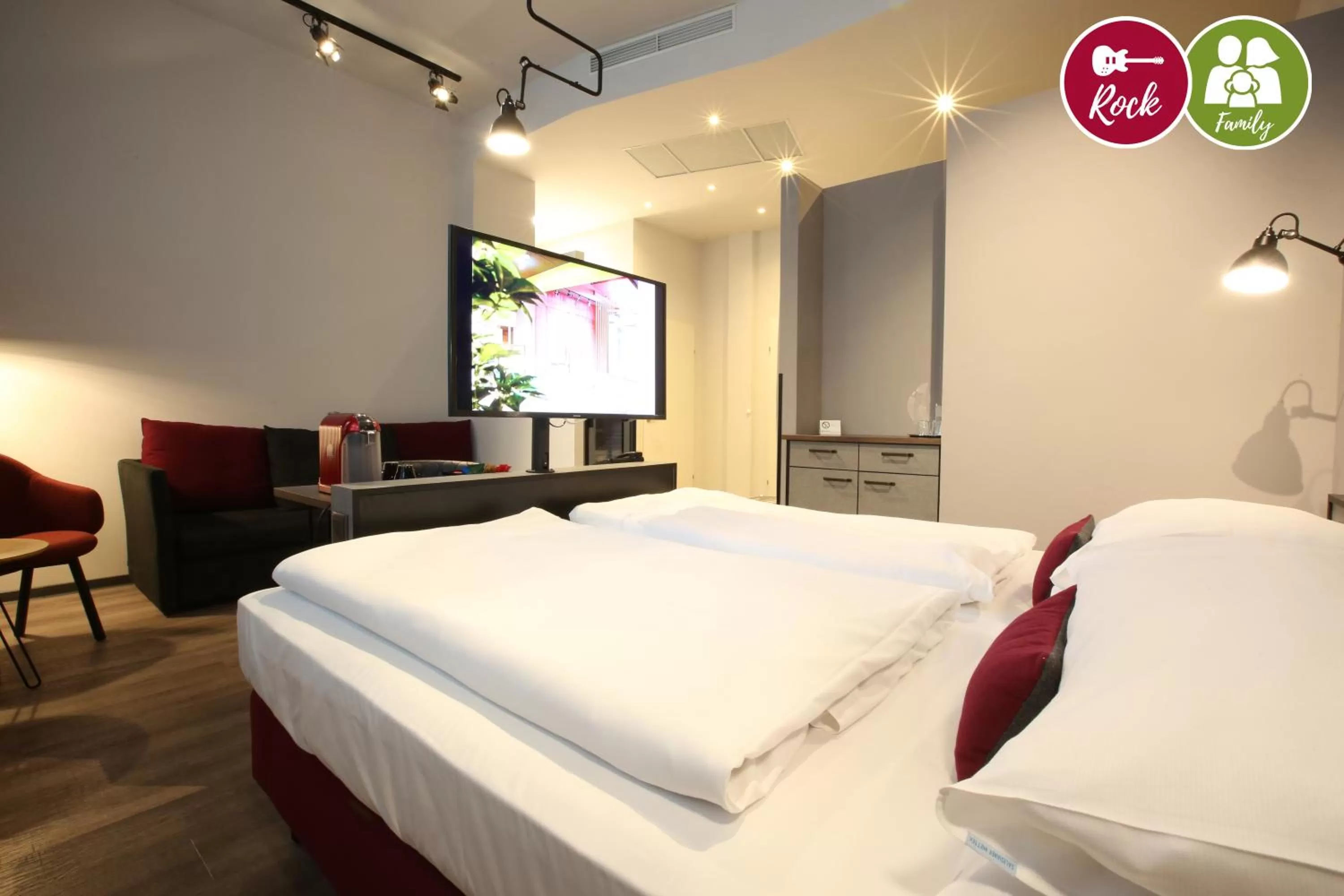 Bedroom, Bed in arte Hotel Wien Stadthalle