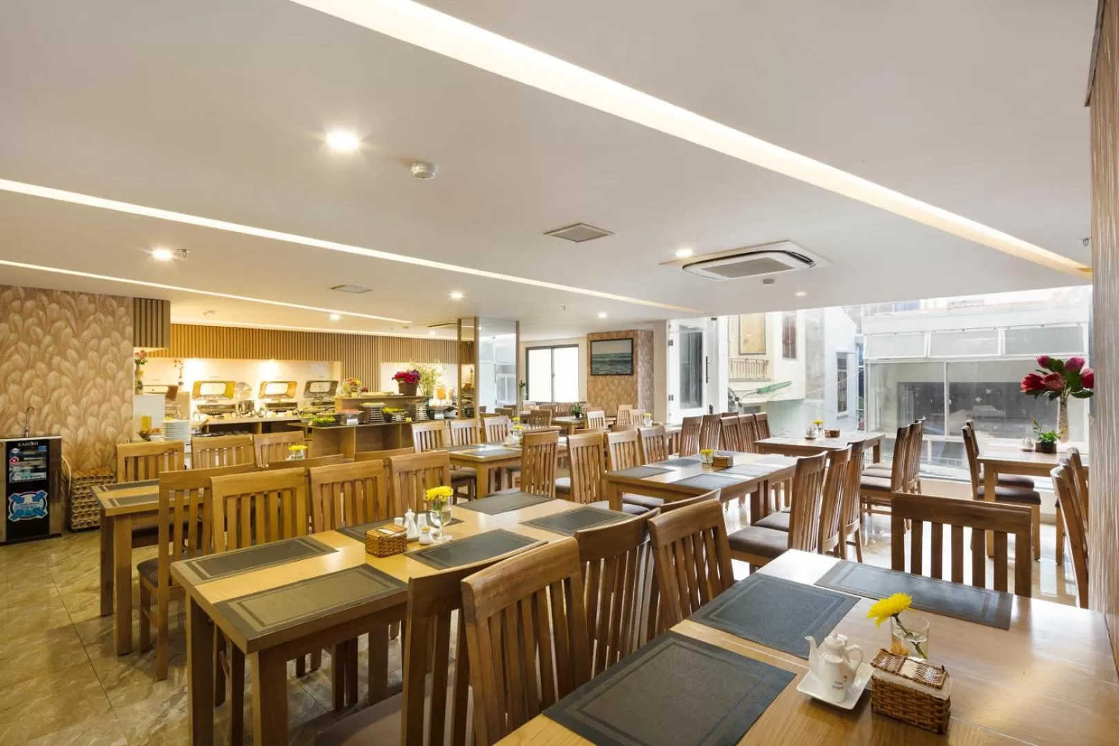 Restaurant/places to eat in Smile Hotel Nha Trang