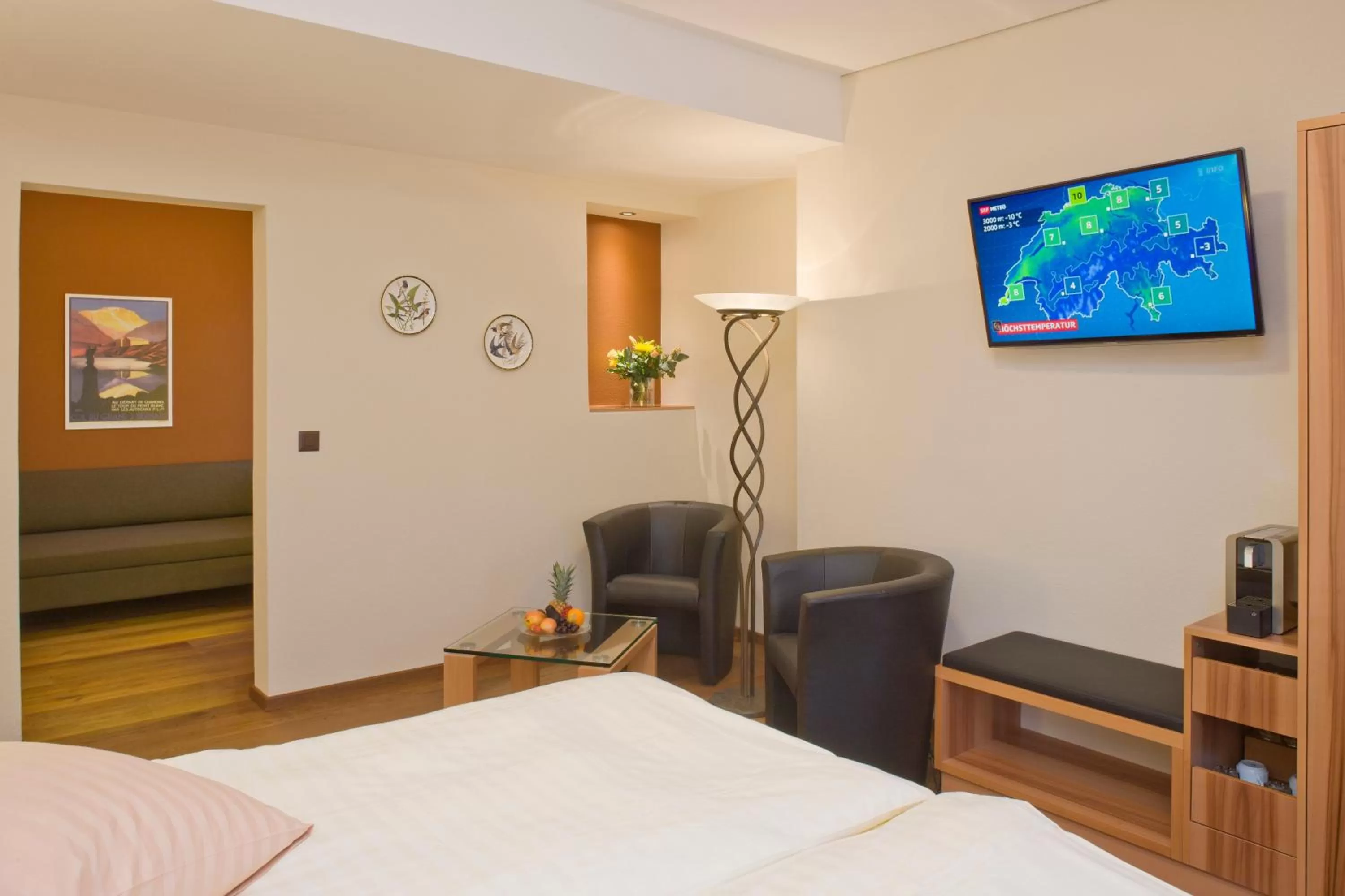 Photo of the whole room, Bed in Hotel Ambassador