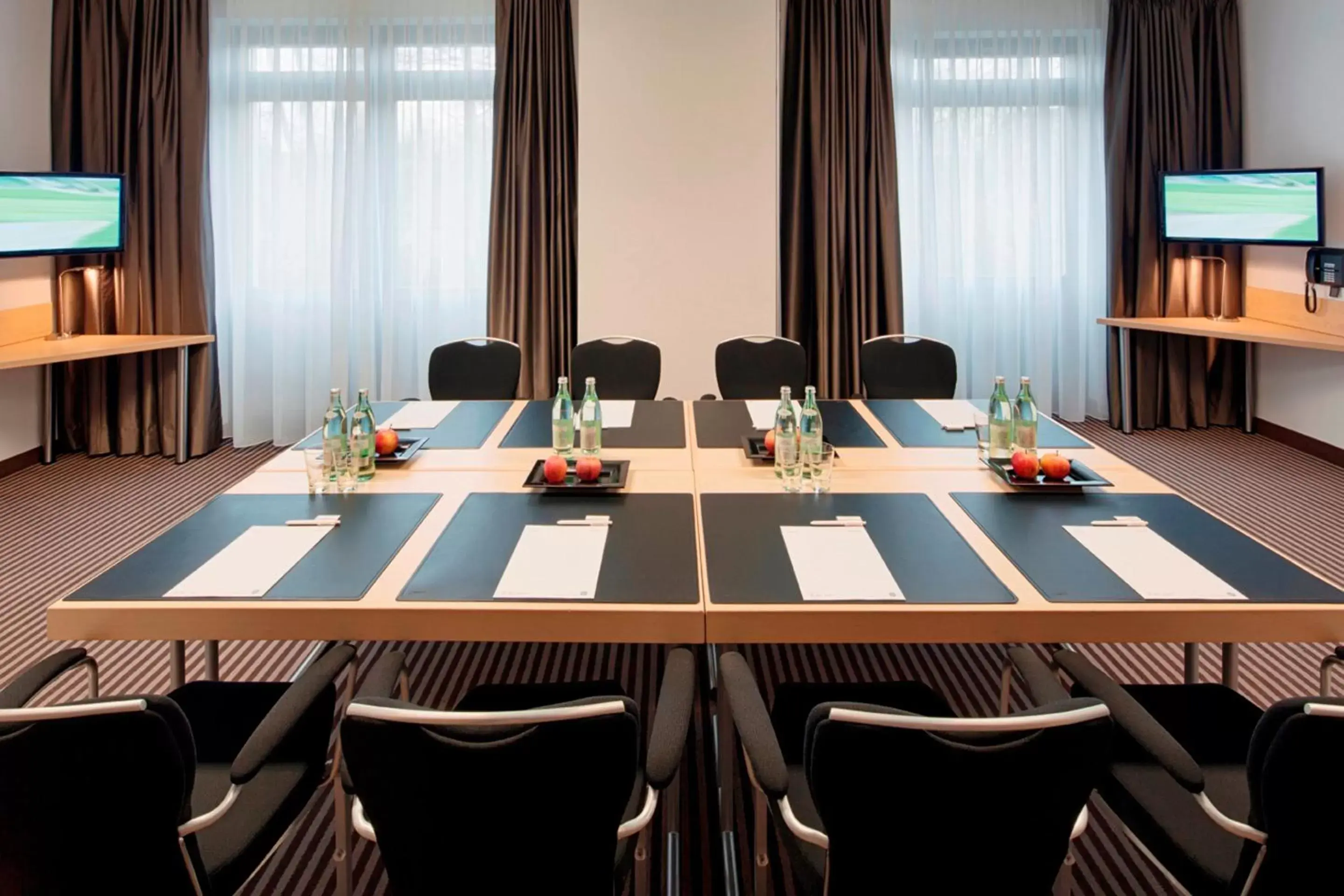 Business facilities in Mövenpick Hotel München-Airport