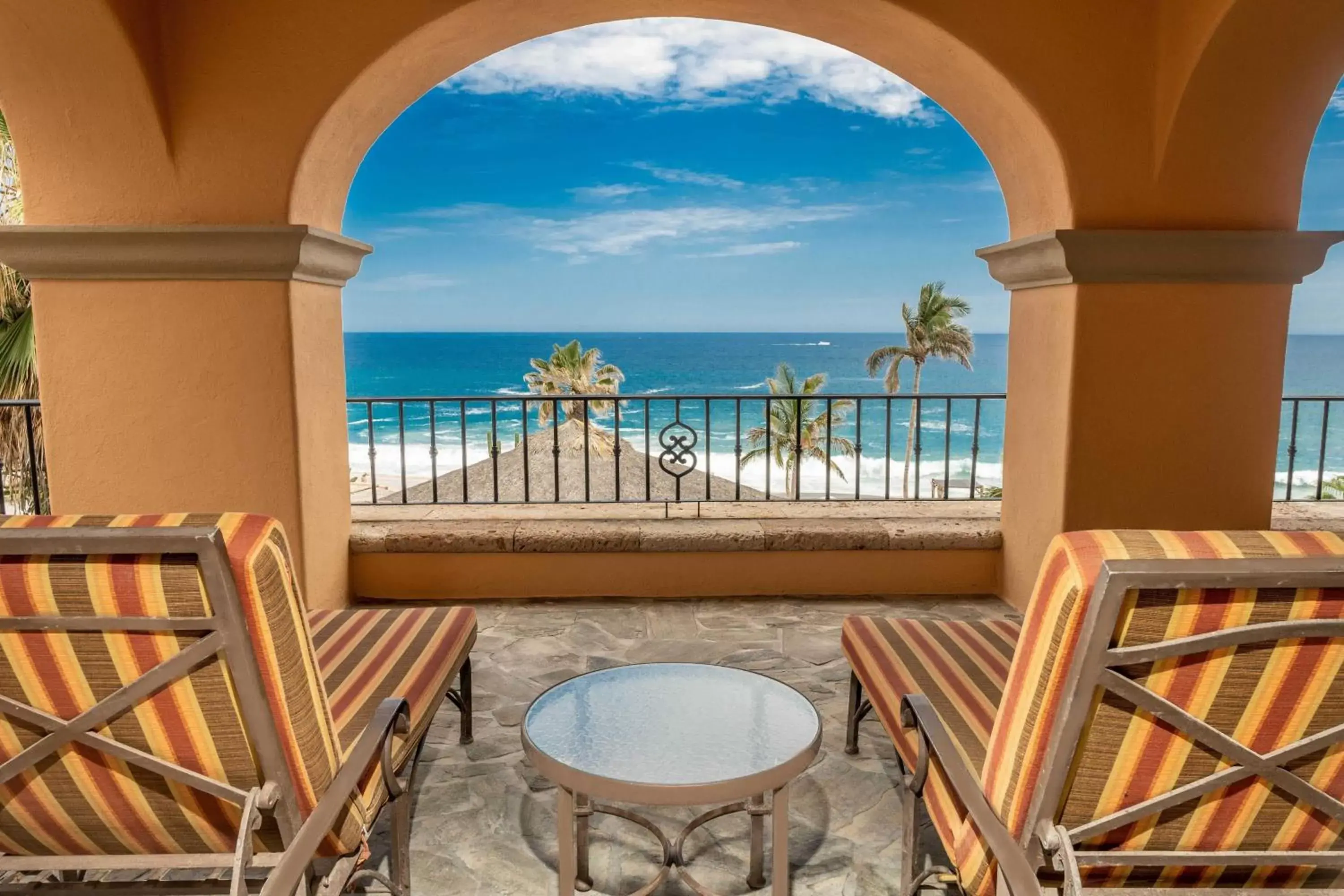 Photo of the whole room, Balcony/Terrace in Hacienda del Mar Los Cabos