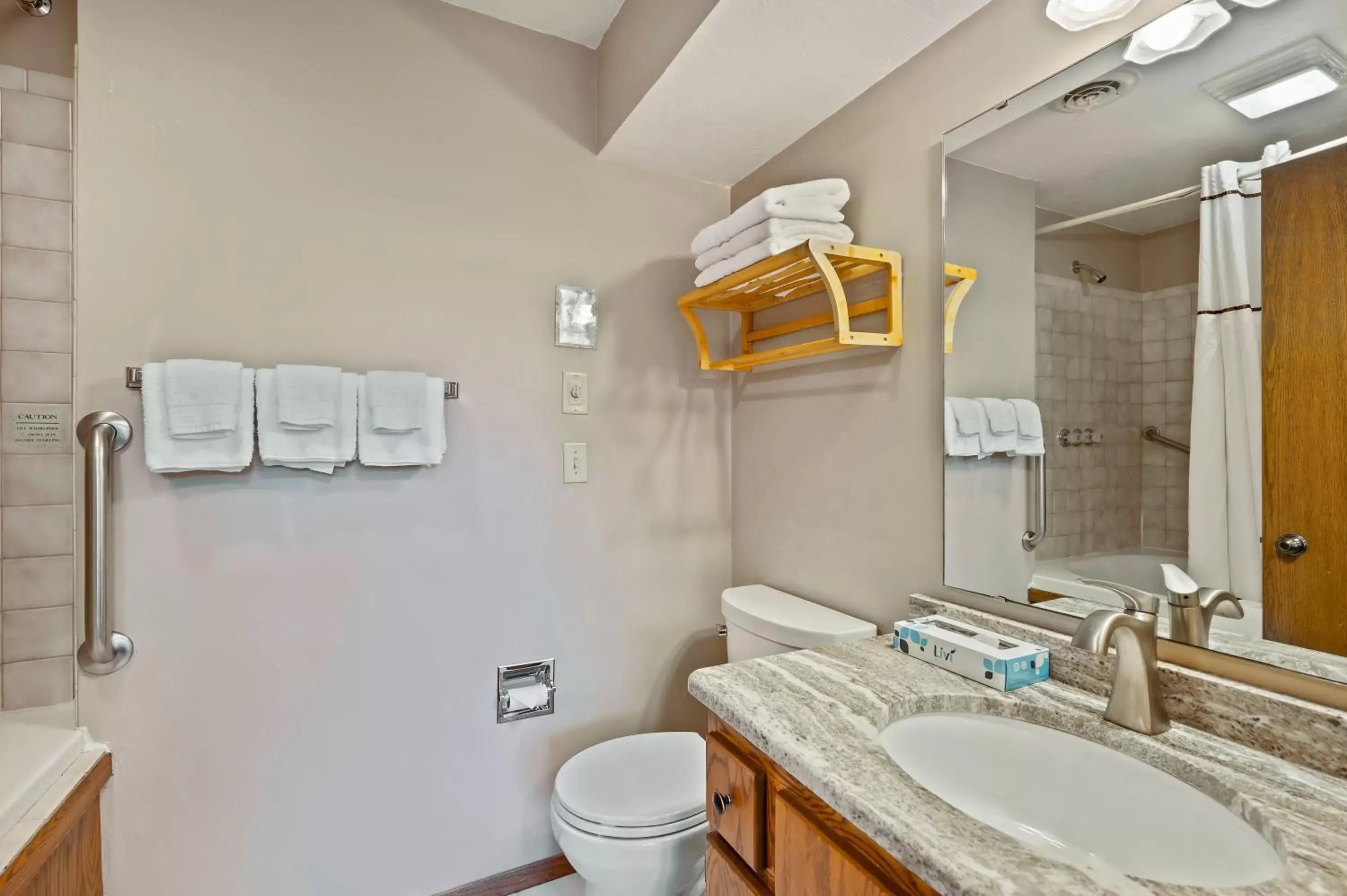 Bathroom in Evergreen Hill Condominiums