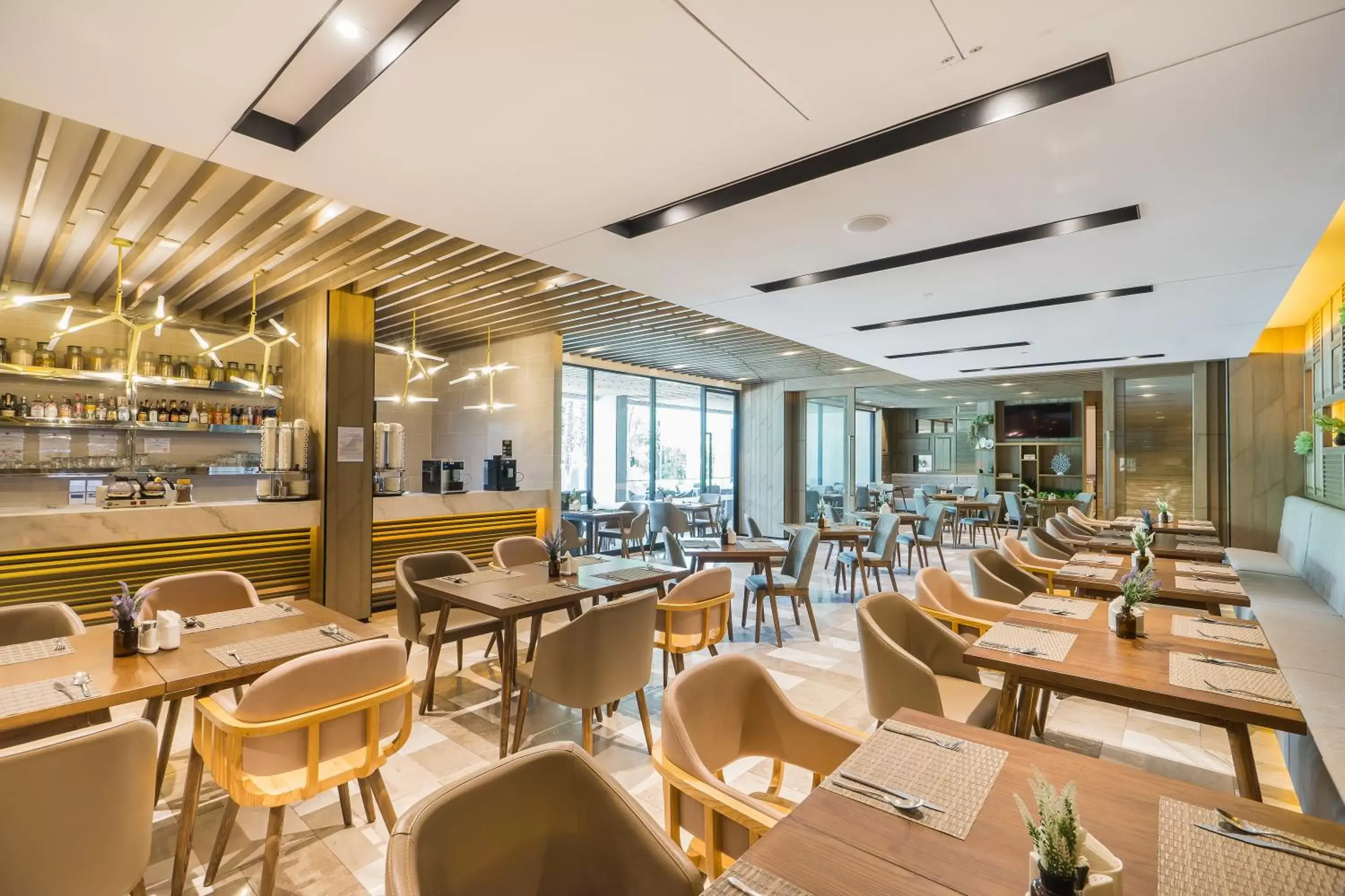 Restaurant/places to eat in Hotel Amber Pattaya Restaurant/places to eat in Hotel Amber Pattaya