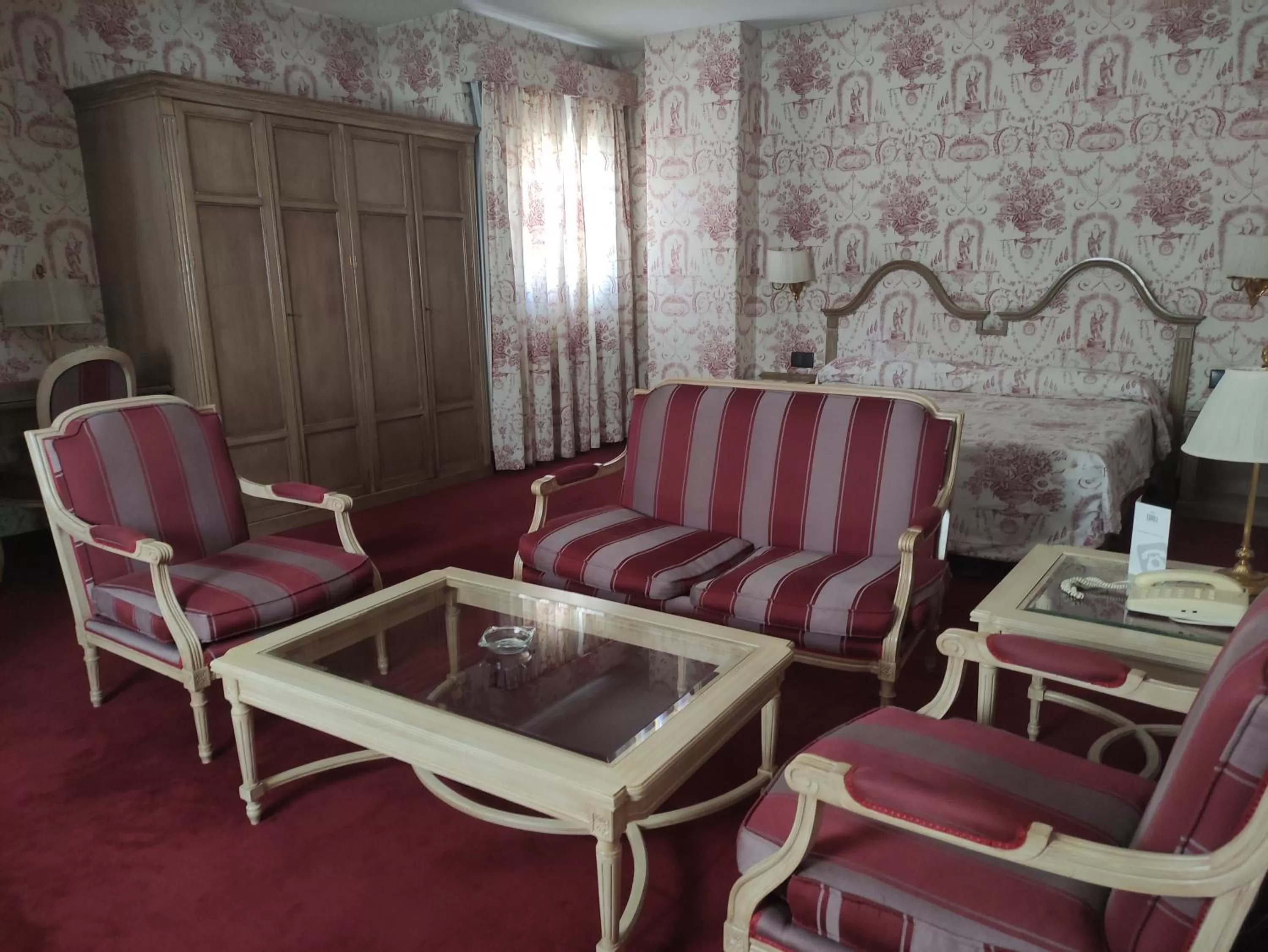 Seating area in Hotel Ébora by Vivere Stays