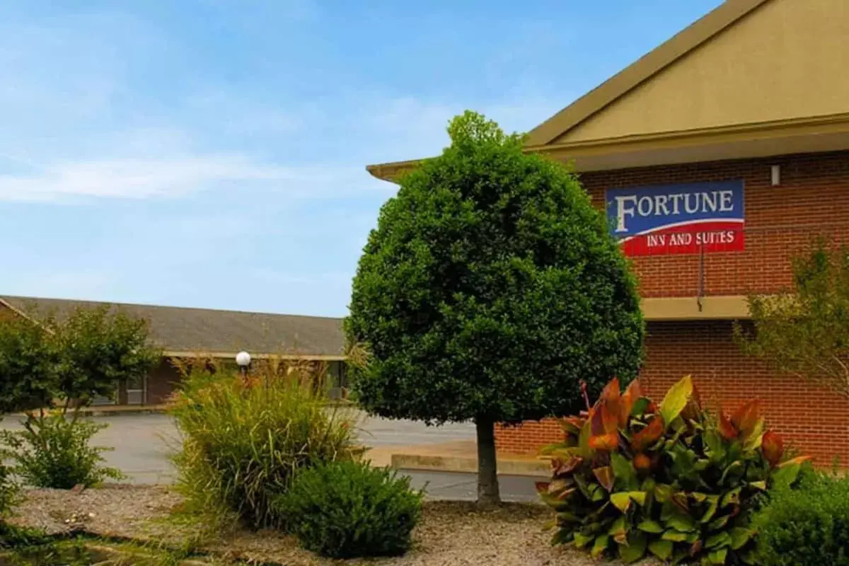 Fortune Inn & Suites