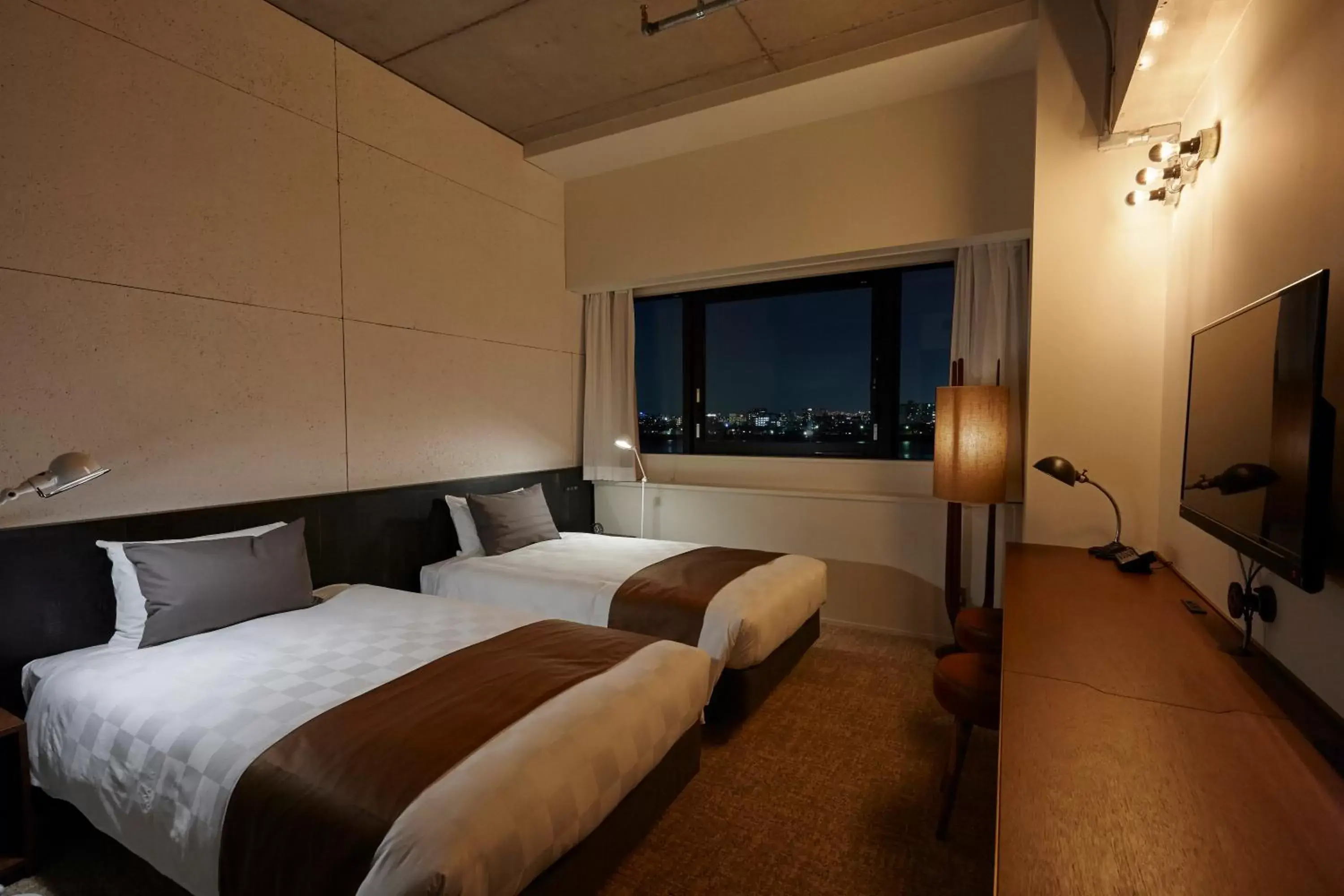 Photo of the whole room, Bed in Kawasaki King Skyfront Tokyu REI Hotel