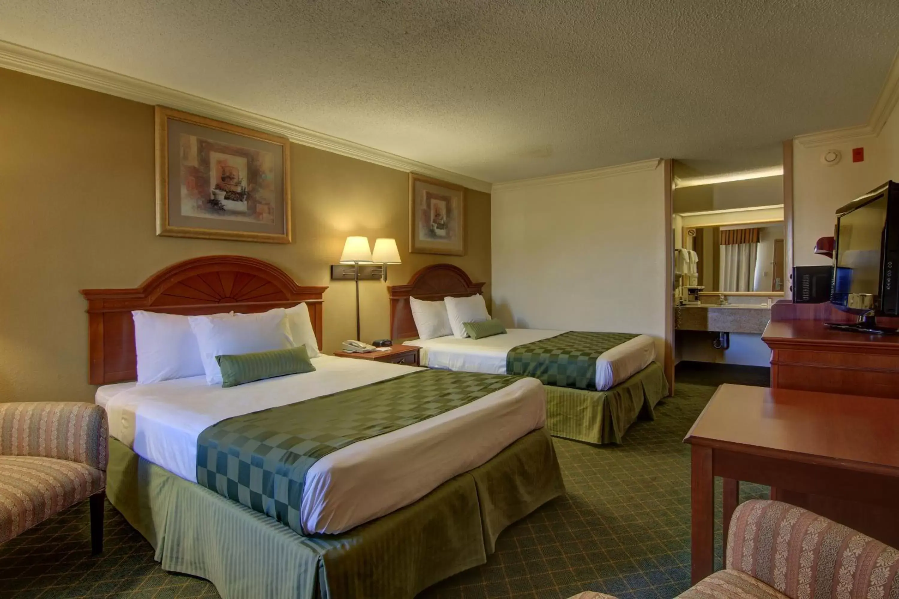 Queen Room with Two Queen Beds - Non-Smoking in Ramada by Wyndham Macon