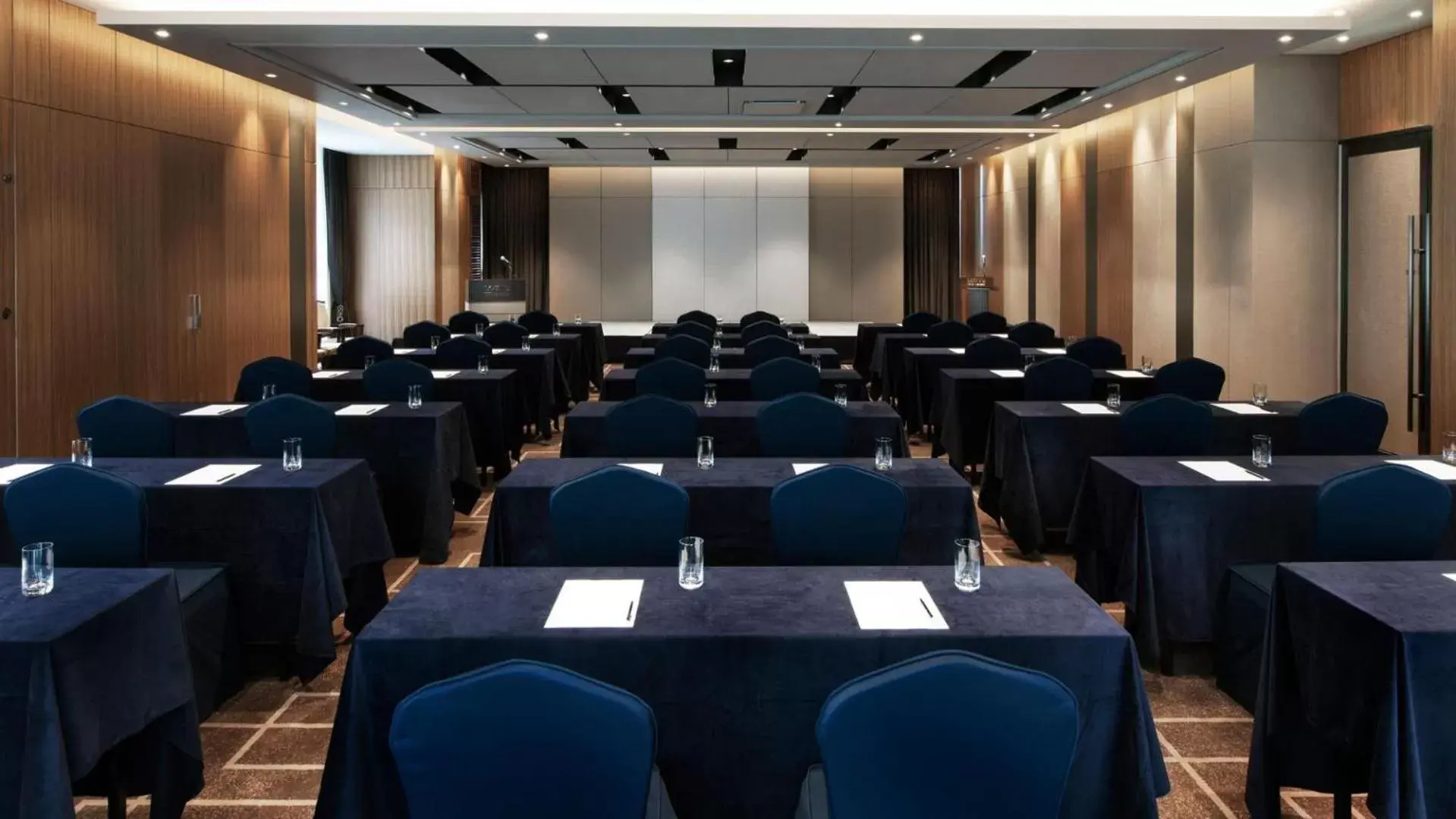 Meeting/conference room in Lotte City Hotel Jeju