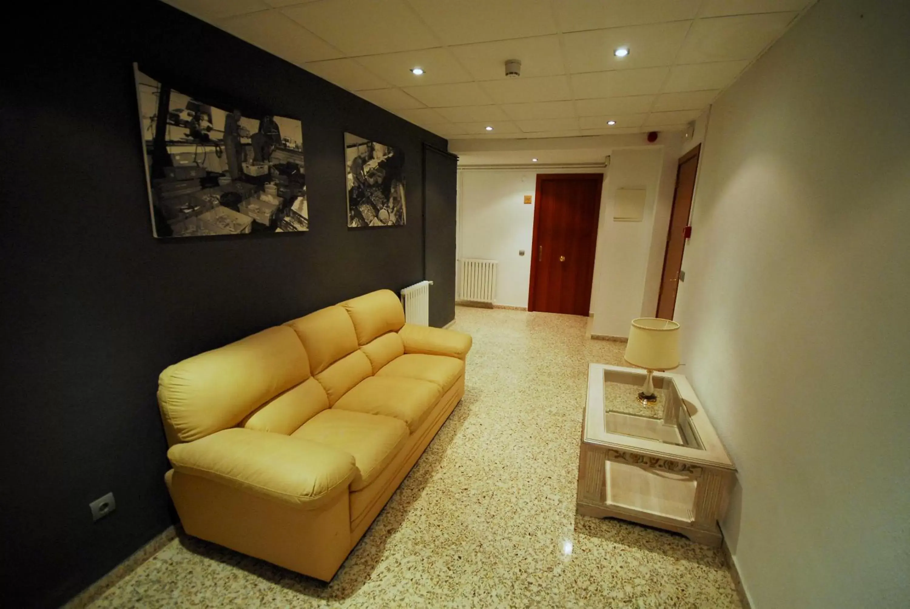 Other, Seating Area in Hotel Ampolla Sol