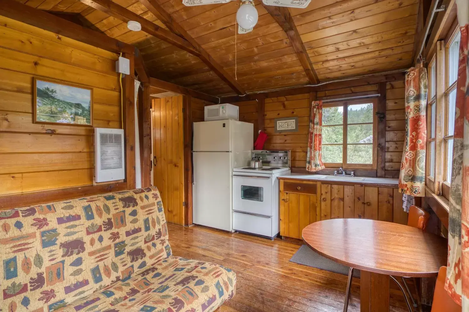 Kitchen or kitchenette, Kitchen/Kitchenette in Timbers Resort