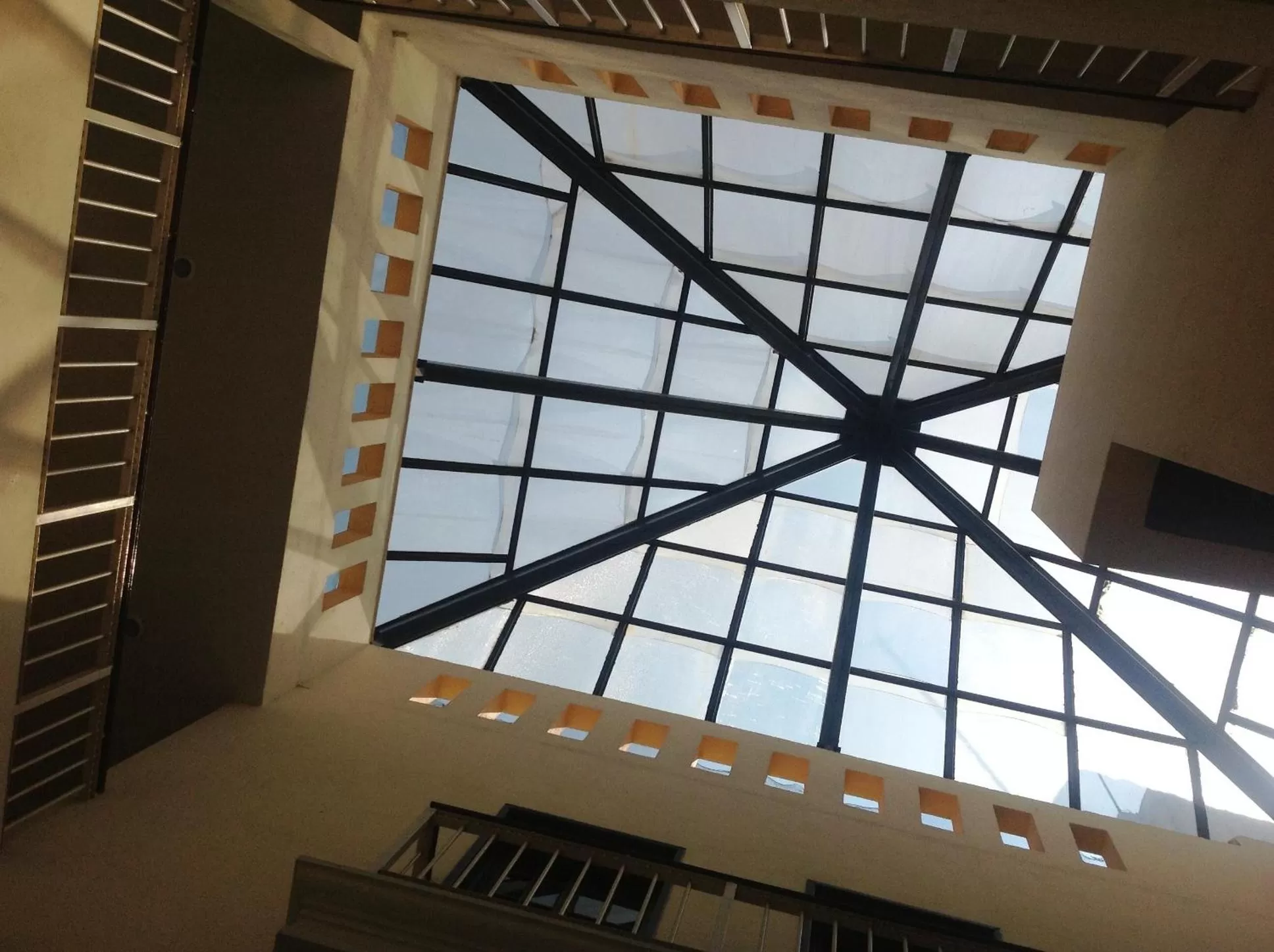 Property building in Plaza Jardin