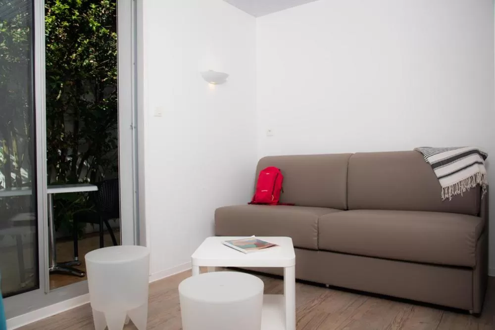 Living room in Hotel Les Dunes