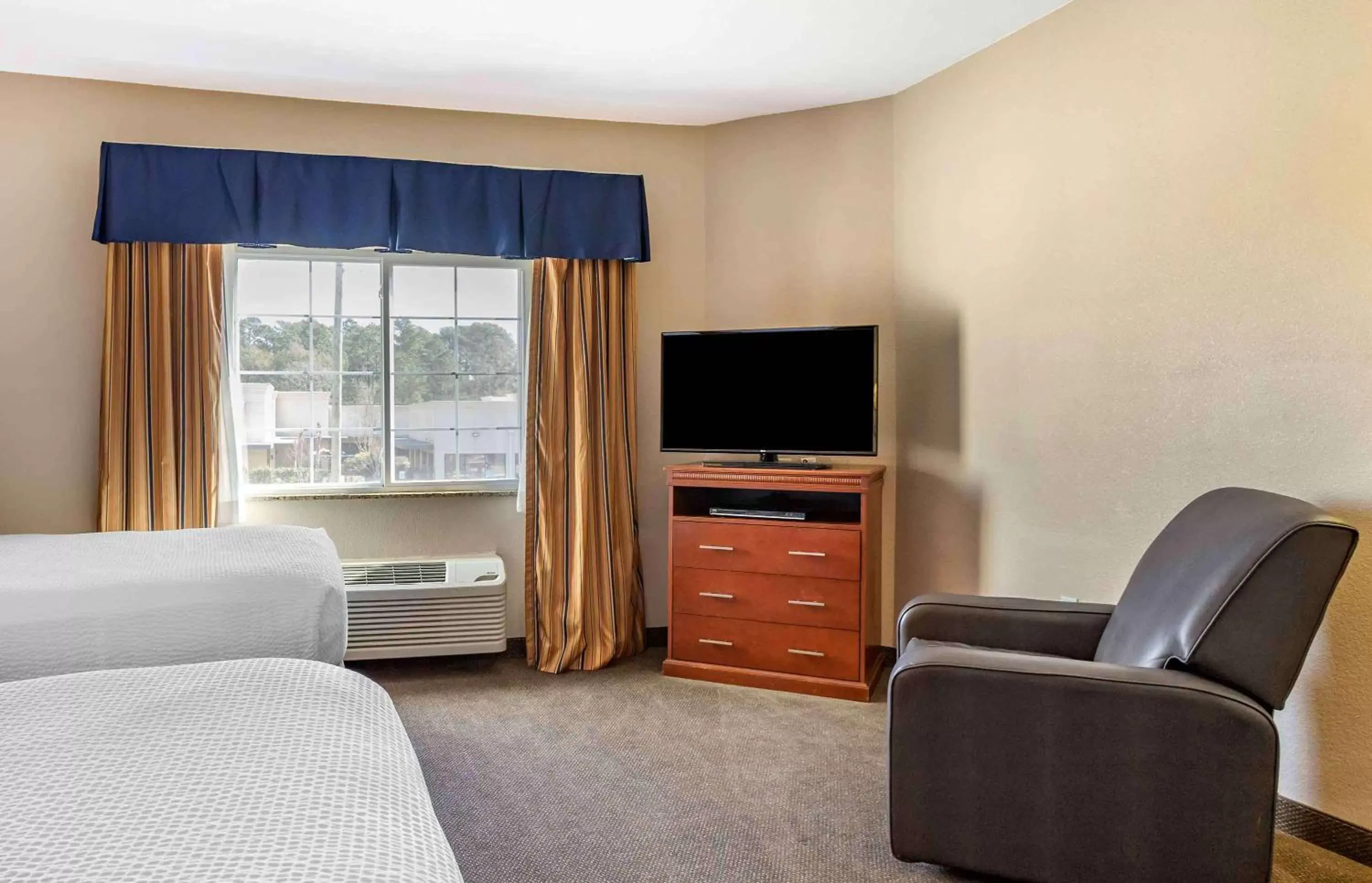 Bedroom, Seating Area in Extended Stay America Suites - Houston - Kingwood