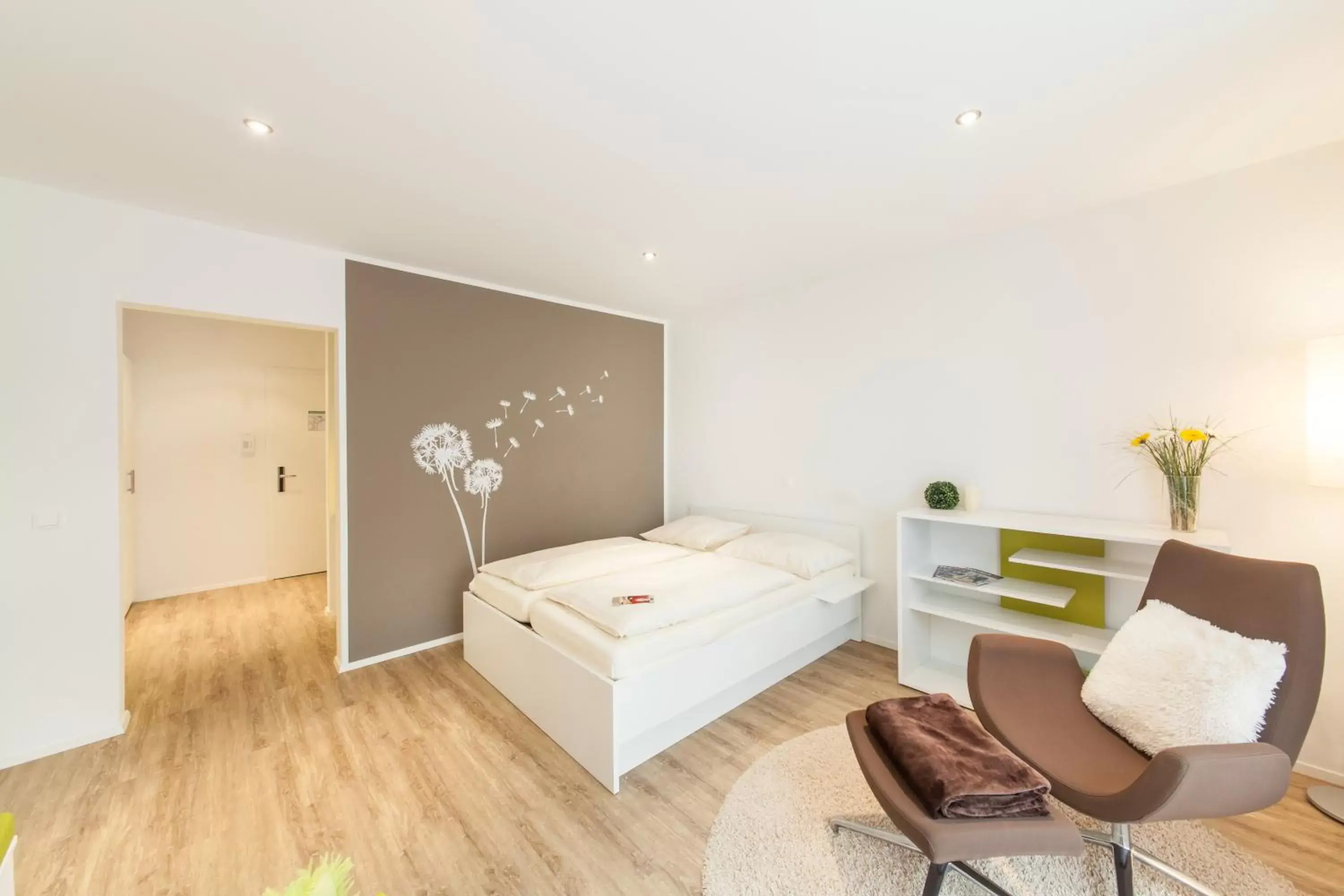Photo of the whole room, Bed in acora Fürth Living the City