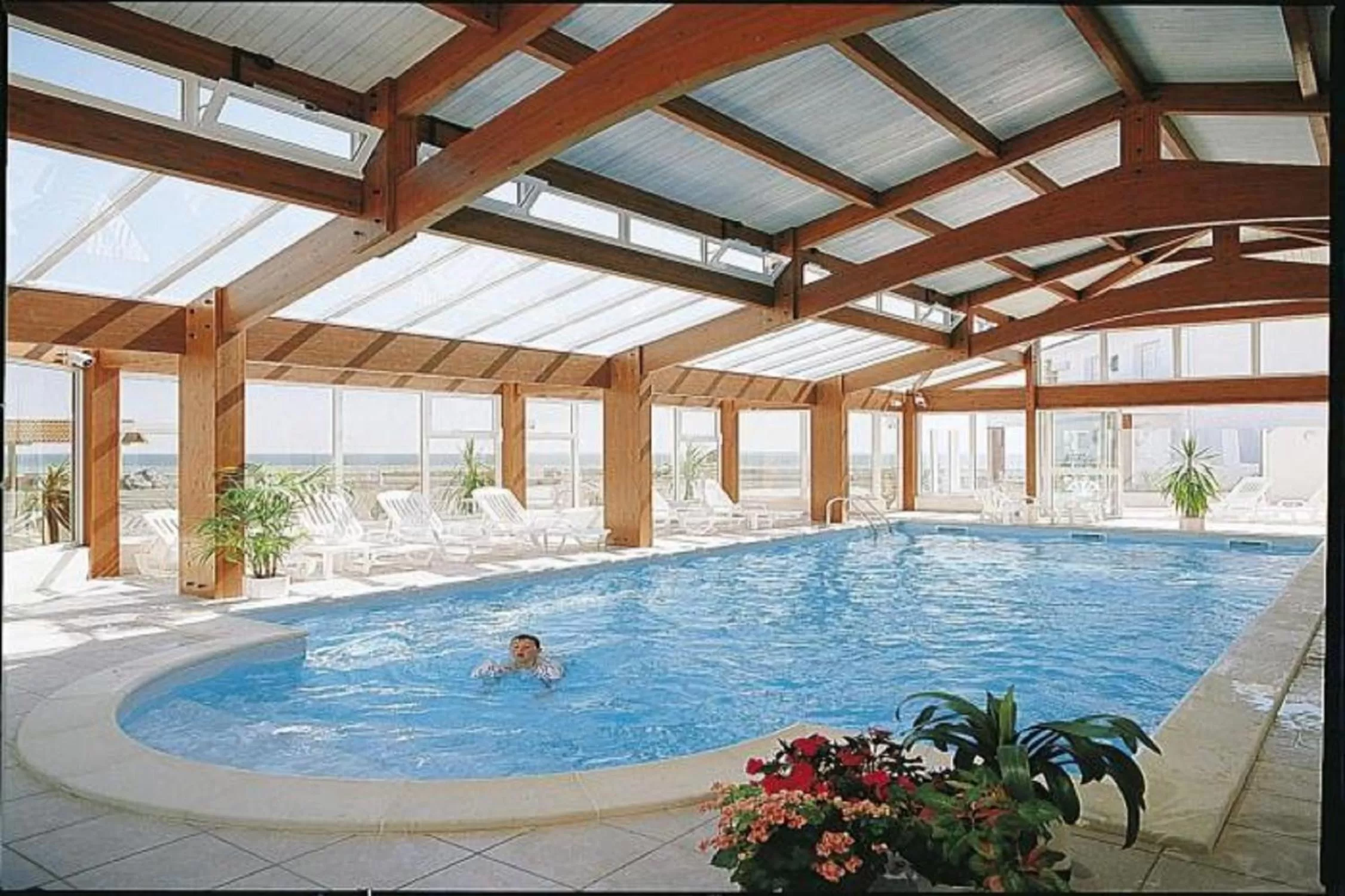 Swimming pool in Hotel Les Dunes