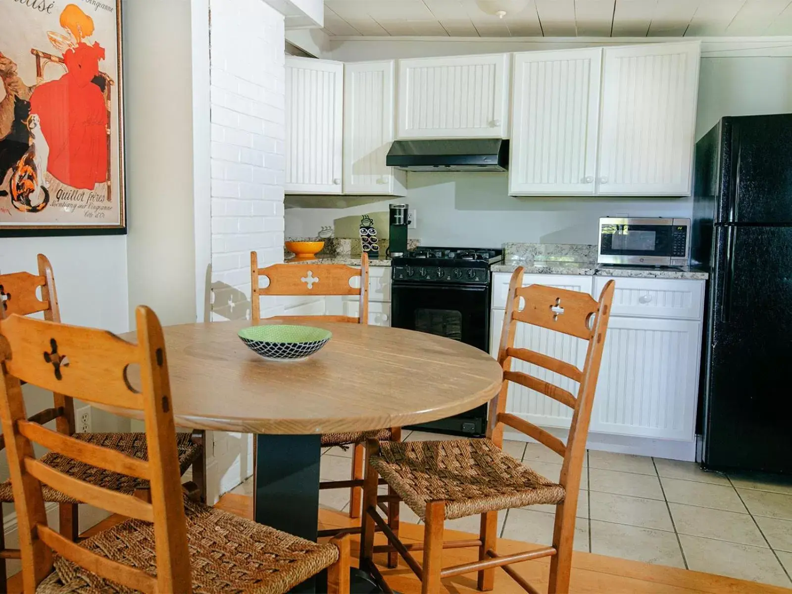 Kitchen or kitchenette, Kitchen/Kitchenette in The Provincetown Hotel at Gabriel's