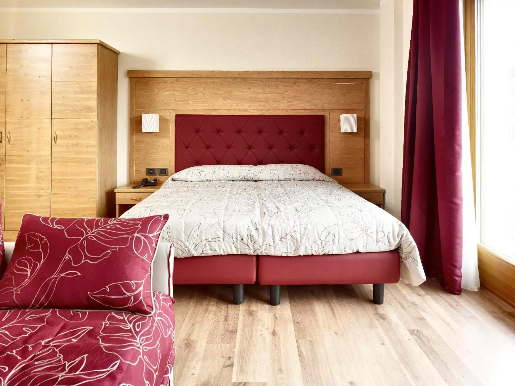 Double or Twin Room with Mountain View in Panorama Hotel Fontanella Double or Twin Room with Mountain View in Panorama Hotel Fontanella