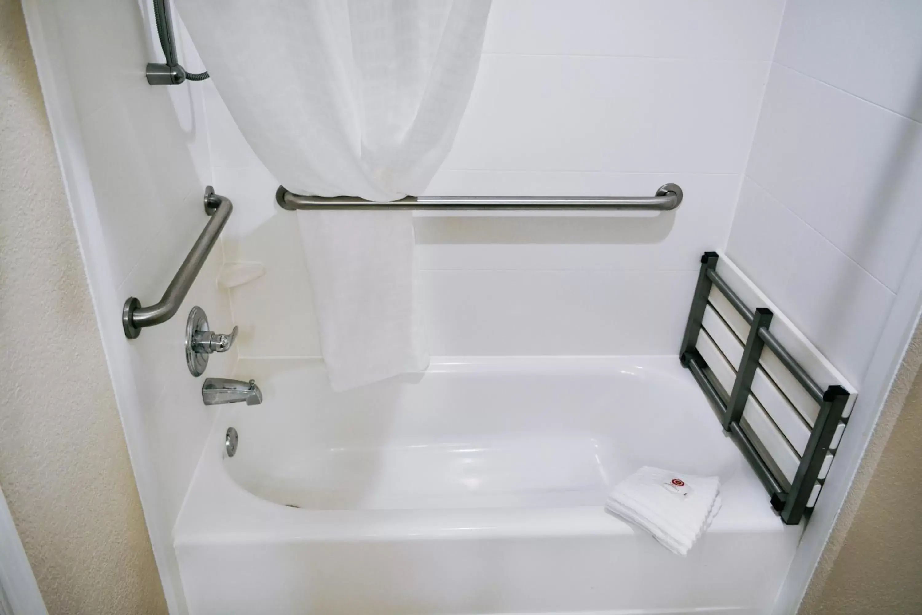 Bath, Bathroom in Comfort Inn & Suites Covington - Mandeville