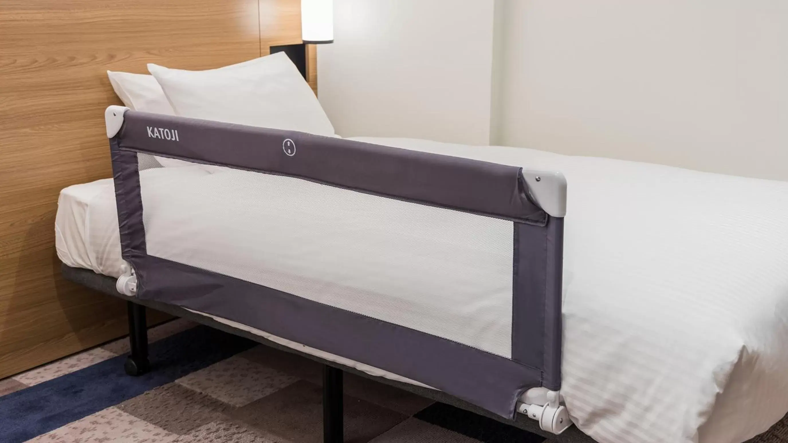 Bed in JR-East Hotel Mets Utsunomiya Bed in JR-East Hotel Mets Utsunomiya