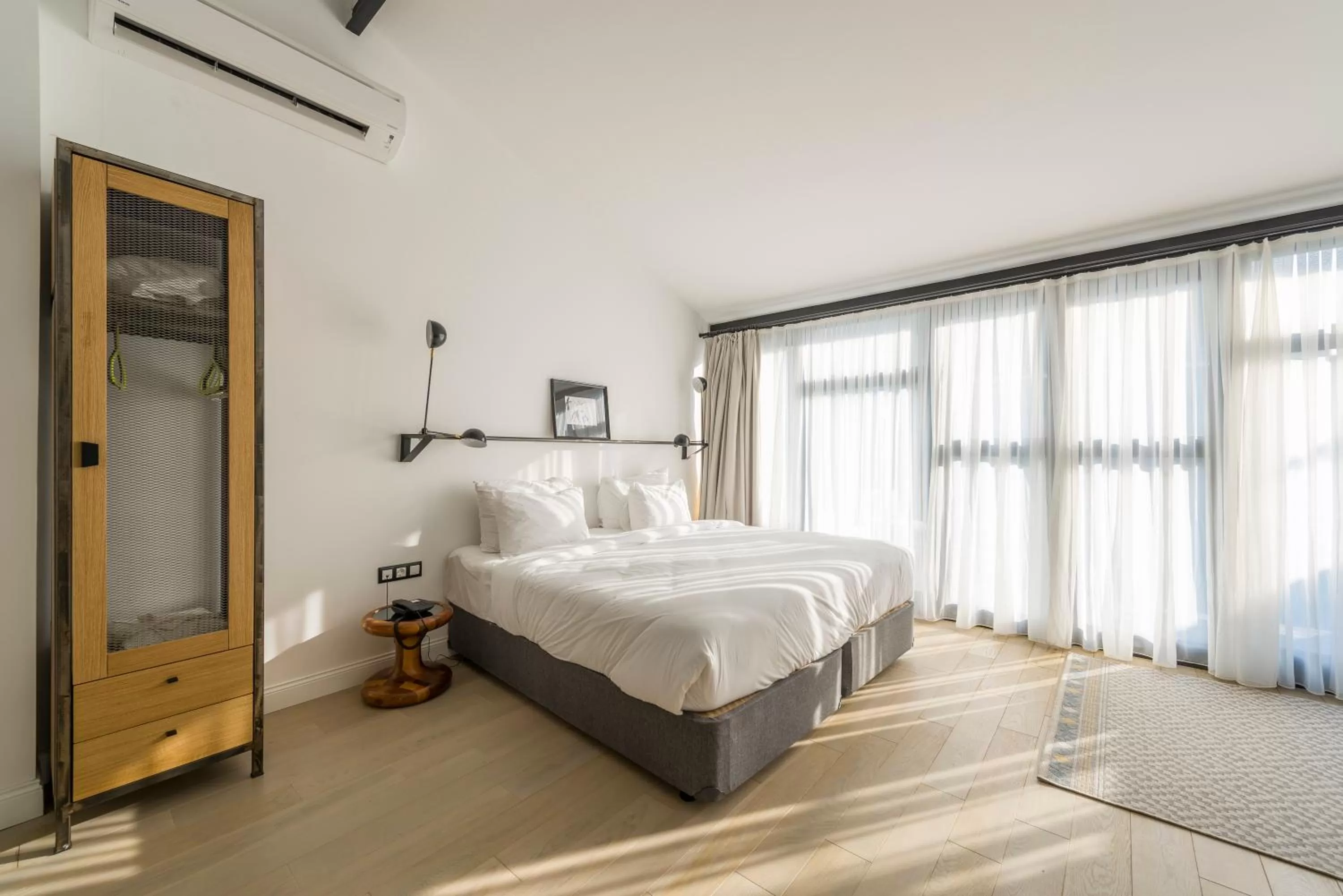 Day, Bed in Fitas Oda Beyoğlu