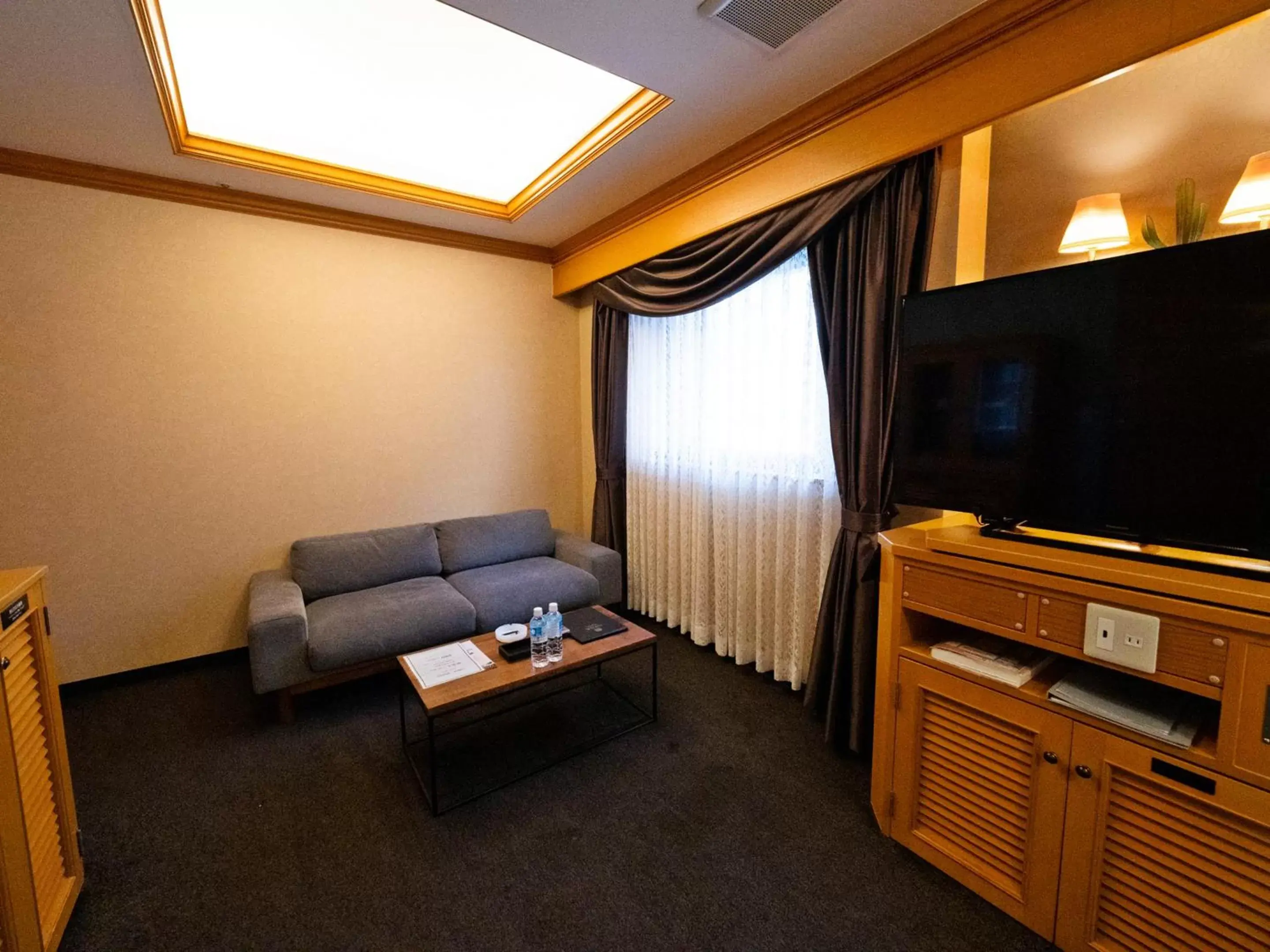 TV and multimedia, TV/Entertainment Center in ORDA HOTEL