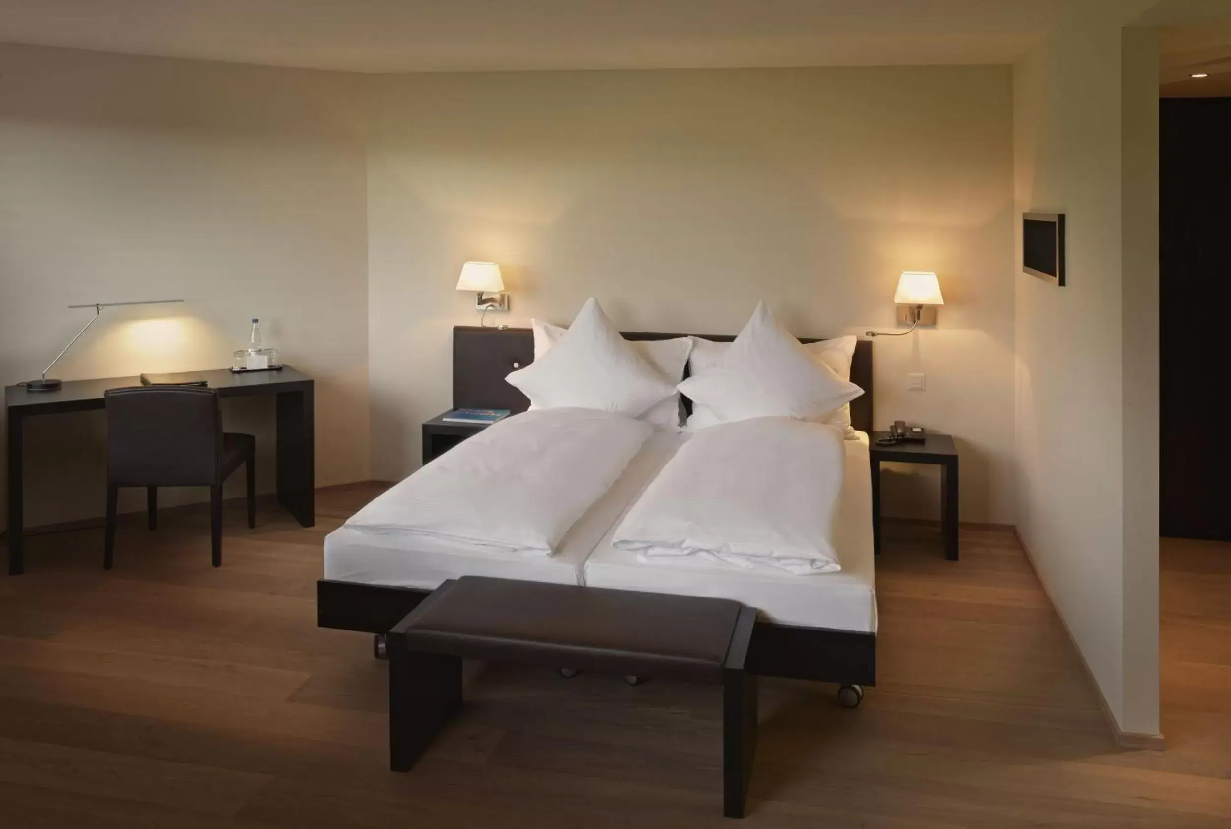 Bed in Hotel Seepark Thun