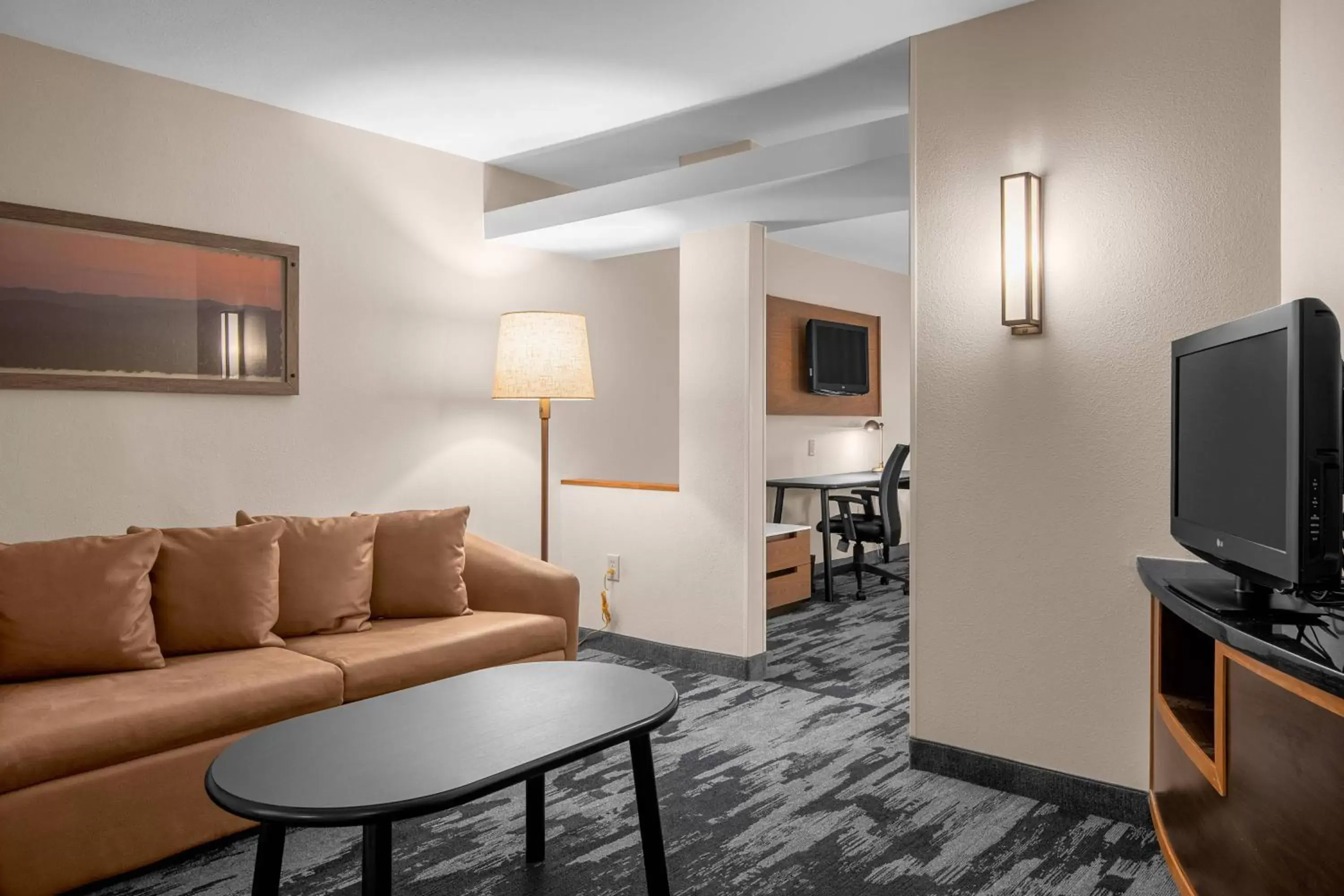 Photo of the whole room, Seating Area in Fairfield by Marriott Inn & Suites Columbus Hilliard