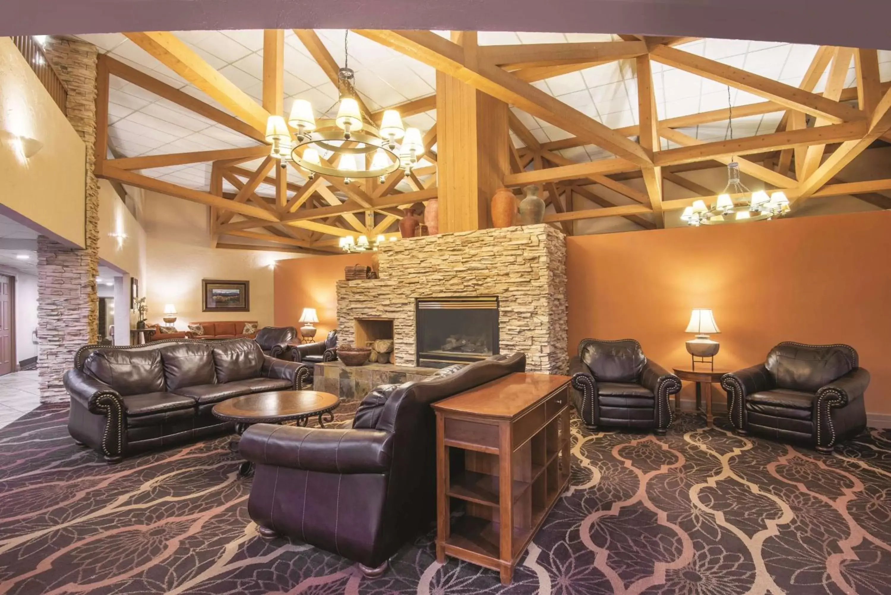 Lobby or reception in La Quinta by Wyndham Silverthorne - Summit Co Lobby or reception in La Quinta by Wyndham Silverthorne - Summit Co
