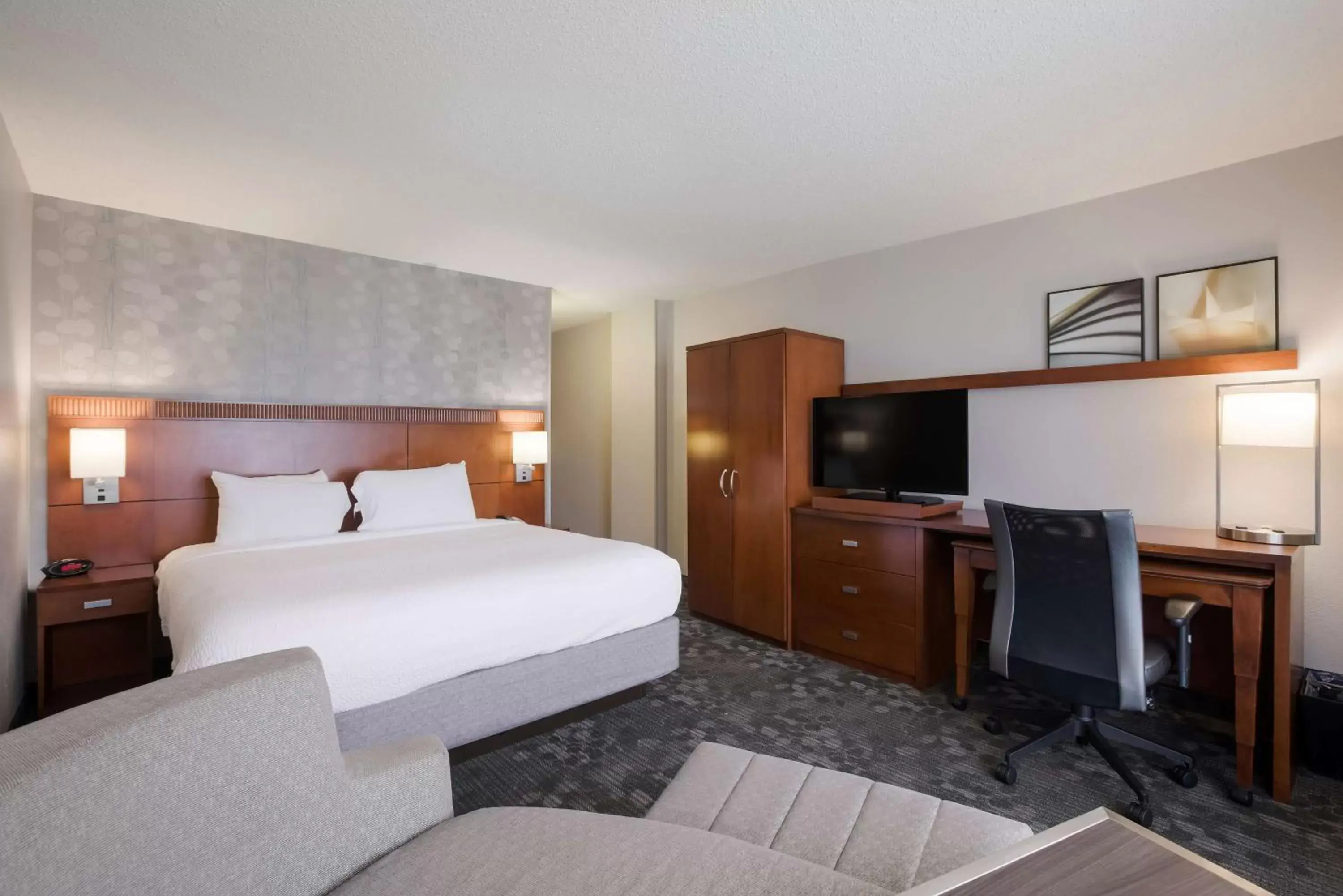 Bedroom, Bed in Sonesta Select Atlanta Midtown Georgia Tech Bedroom, Bed in Sonesta Select Atlanta Midtown Georgia Tech