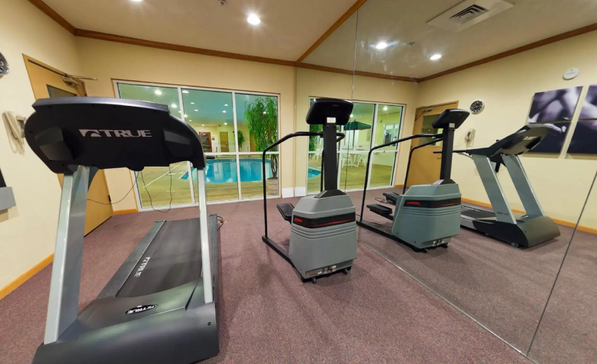 Fitness centre/facilities, Fitness Center/Facilities in Country Inn & Suites by Radisson, Rock Falls, IL
