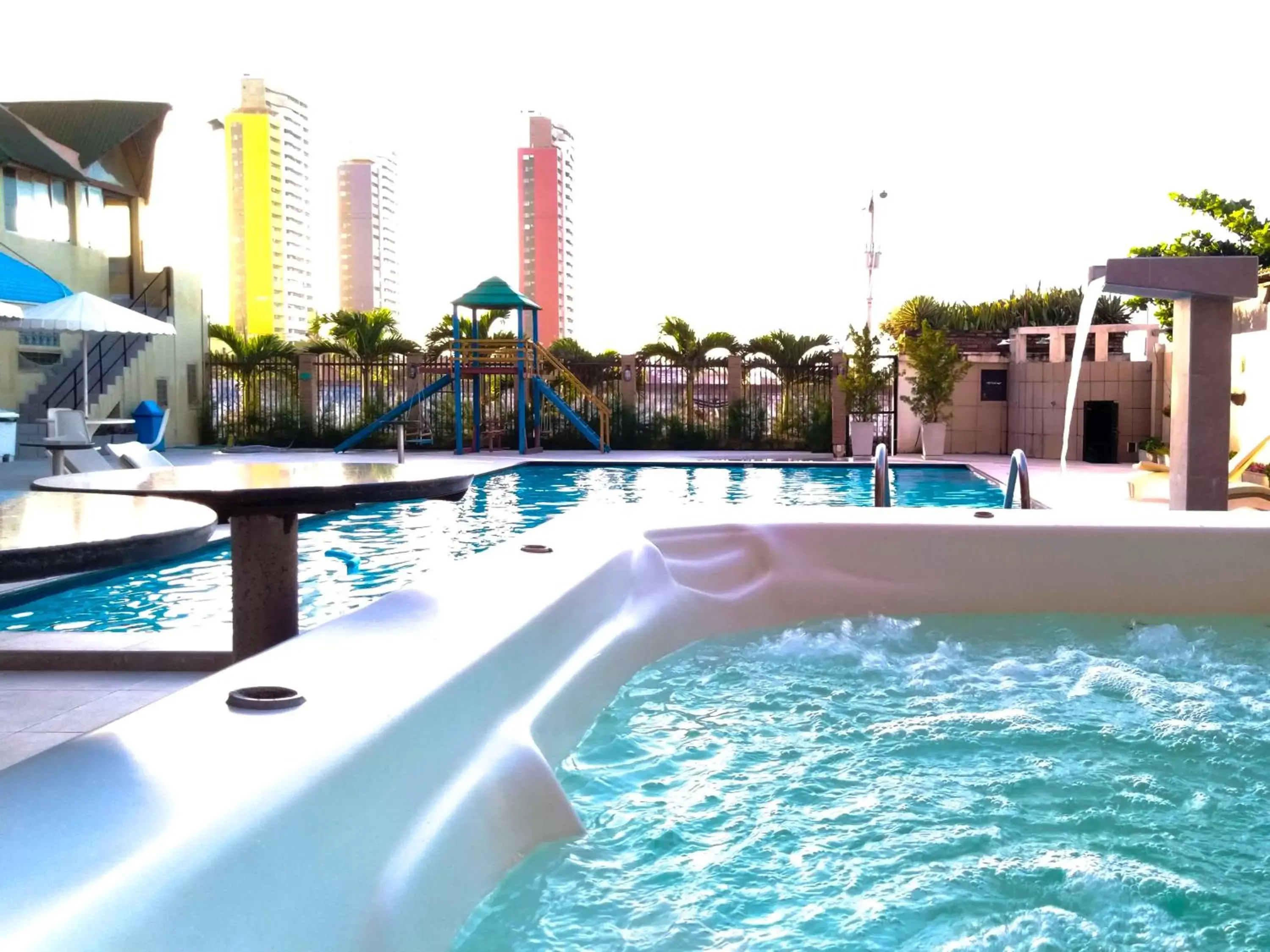 Hot Tub, Swimming Pool in Golden Beach Hotel