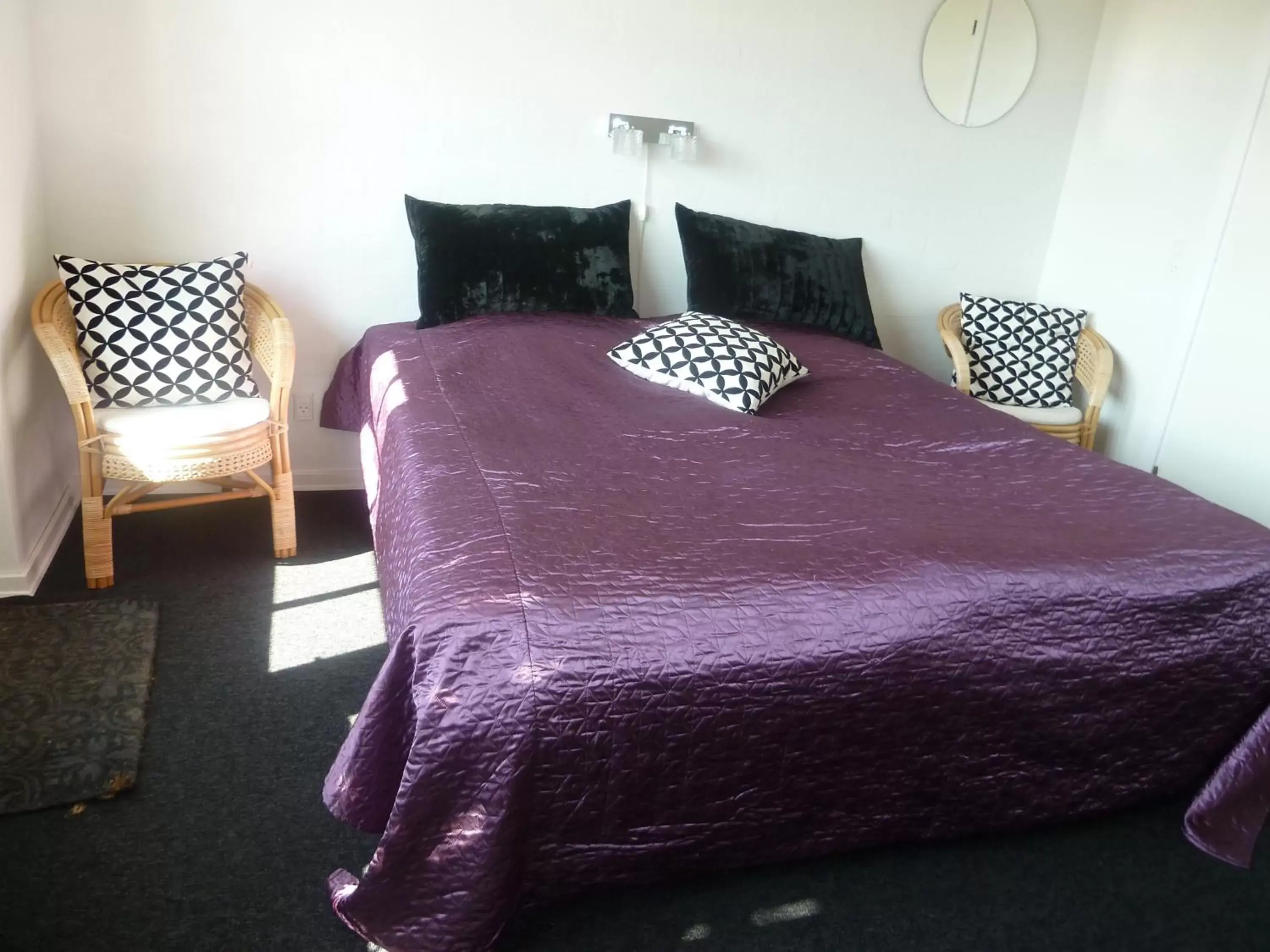 Double or Twin Room with Shared Bathroom in Give Bed & Breakfast Double or Twin Room with Shared Bathroom in Give Bed & Breakfast