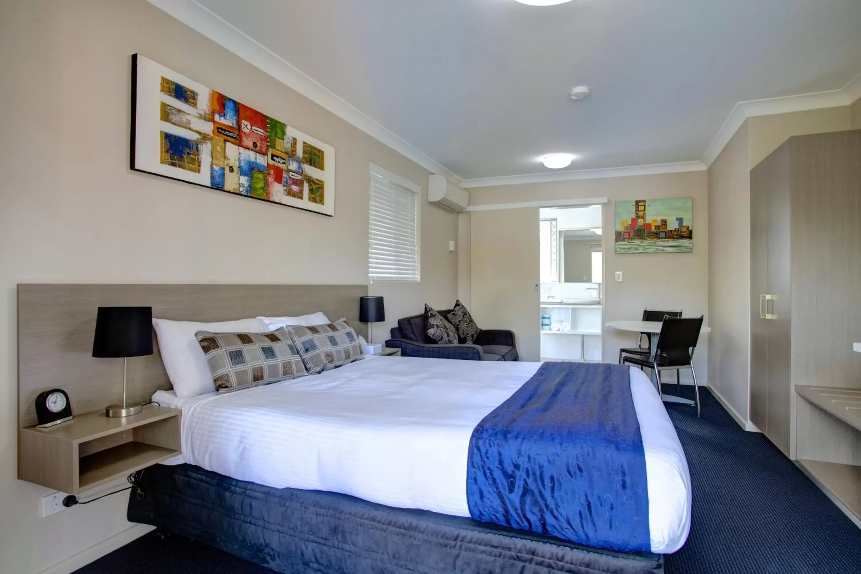 Photo of the whole room, Bed in Beachpark Apartments Coffs Harbour