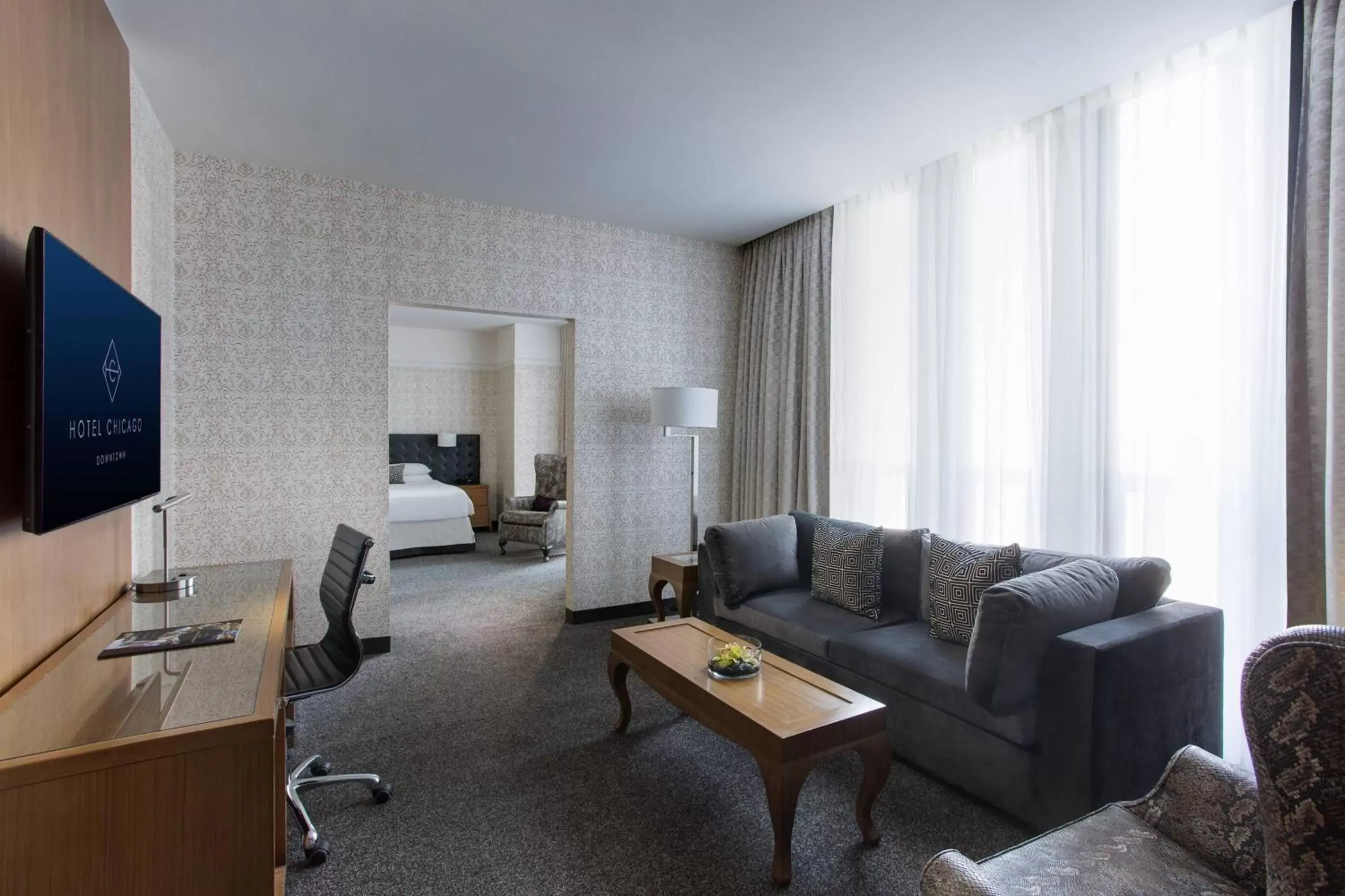 Living room in Hotel Chicago Downtown, Autograph Collection Living room in Hotel Chicago Downtown, Autograph Collection