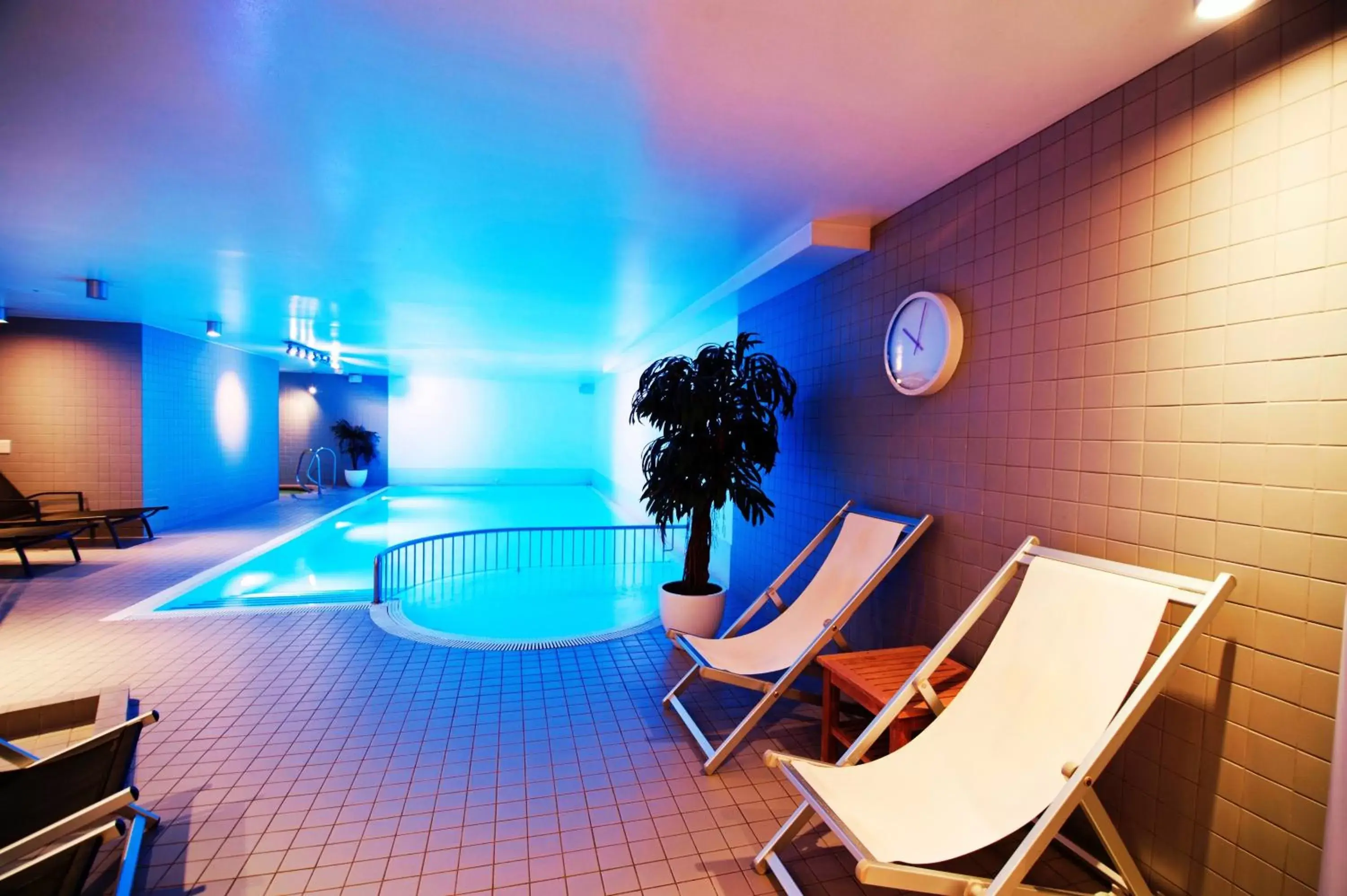 Swimming Pool in Hotel Saint Sauveur by WP Hotels