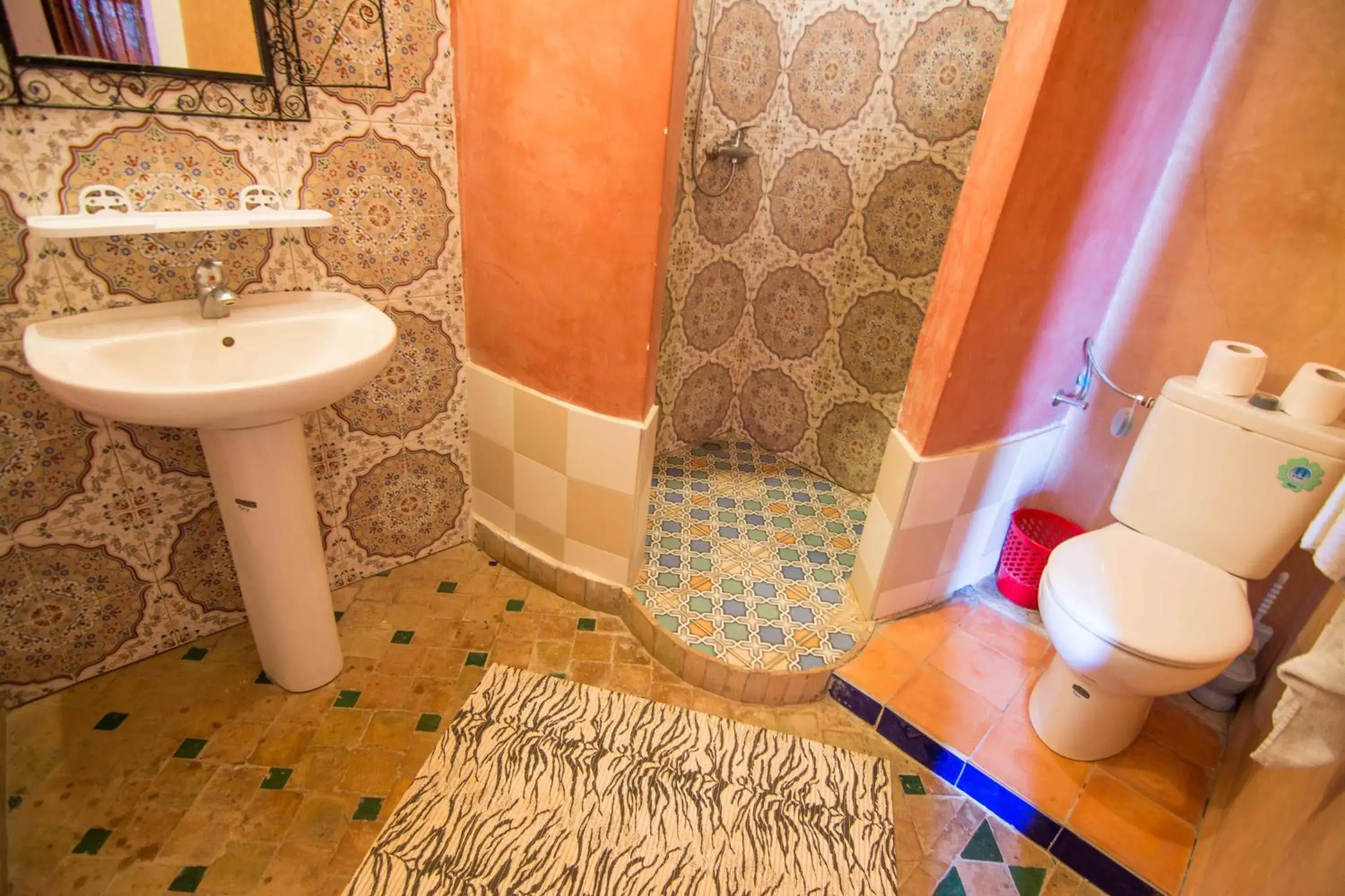 Shower, Bathroom in Le Relais De Marrakech