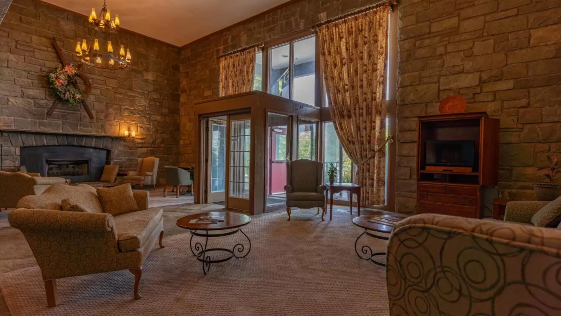 Lobby or reception, Seating Area in 4 Seasons at Beech Mountain