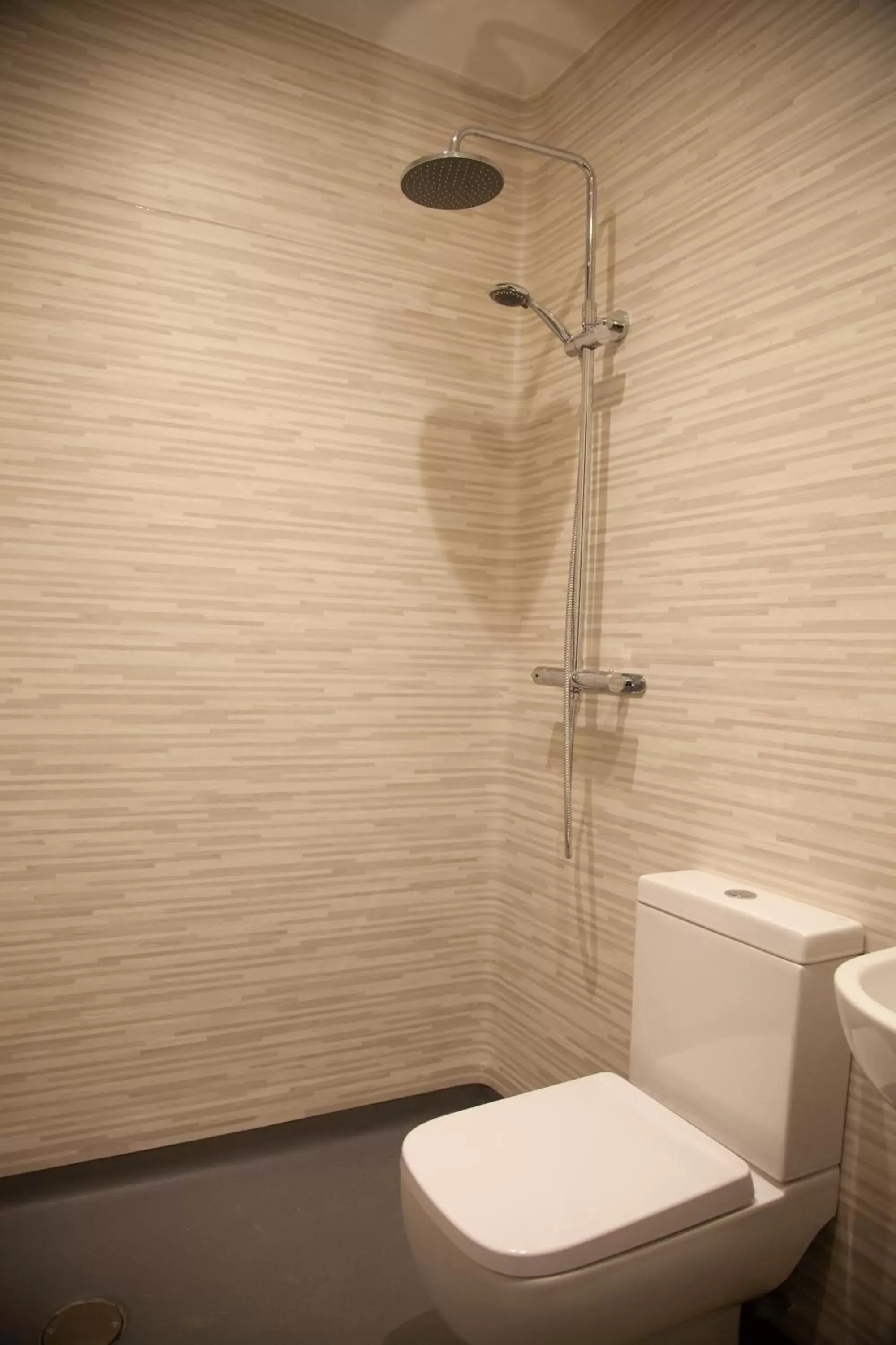 Shower, Bathroom in London City Airport Hotel