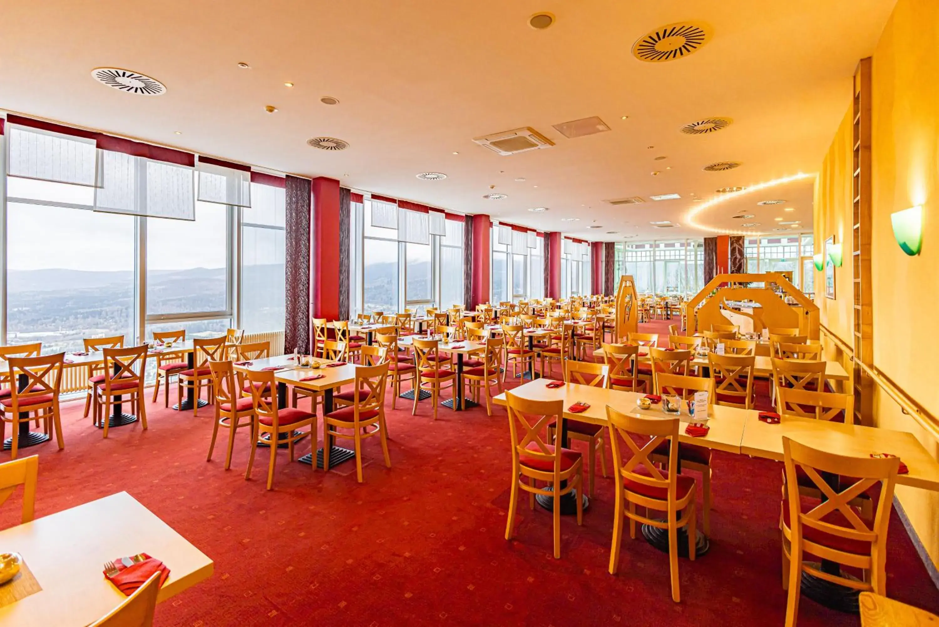 Restaurant/Places to Eat in Ringberg Hotel