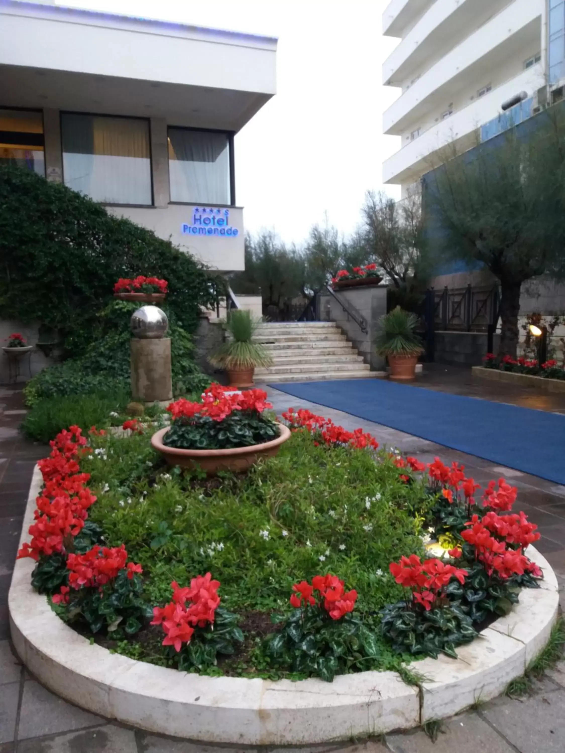 Facade/entrance, Garden in Hotel Promenade