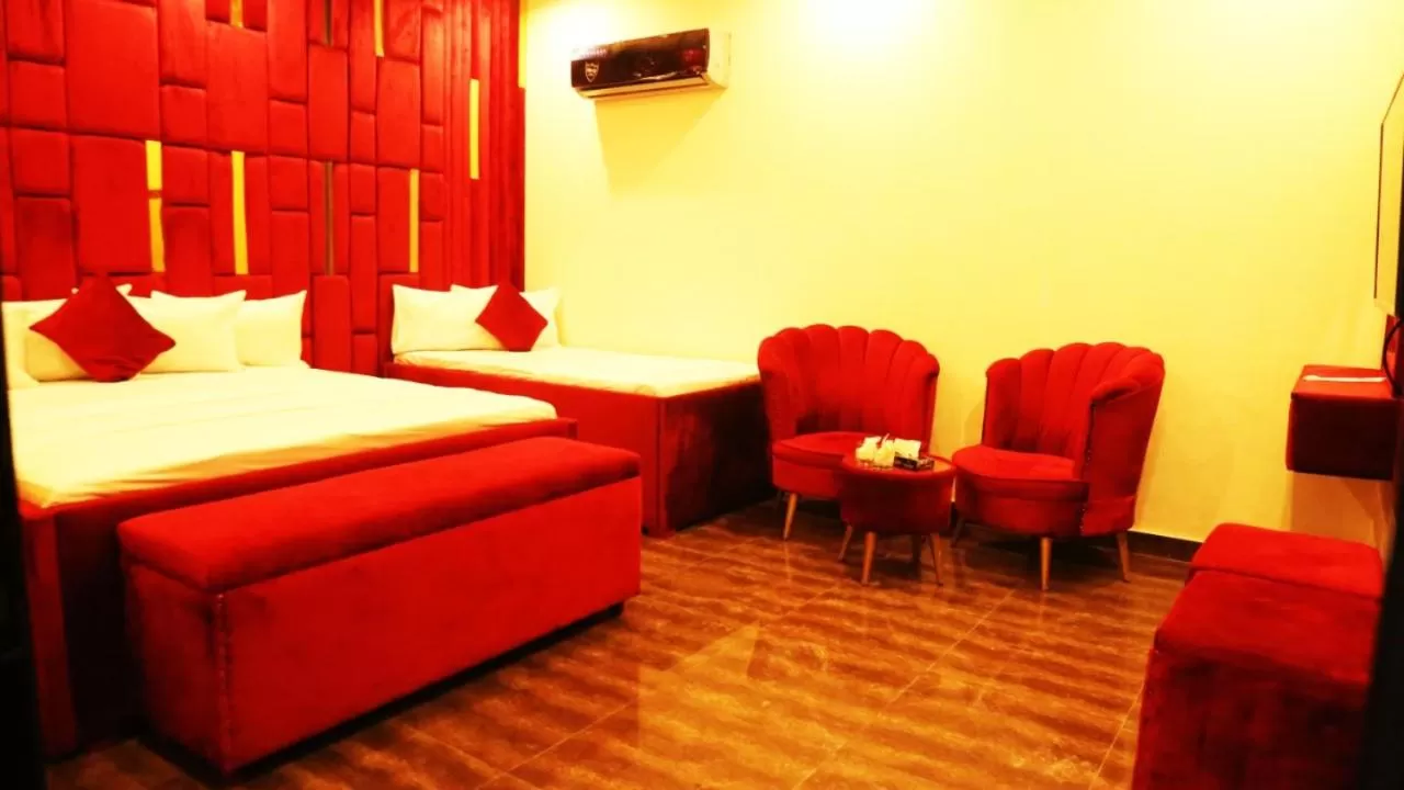 HOTEL DE SMART Multan