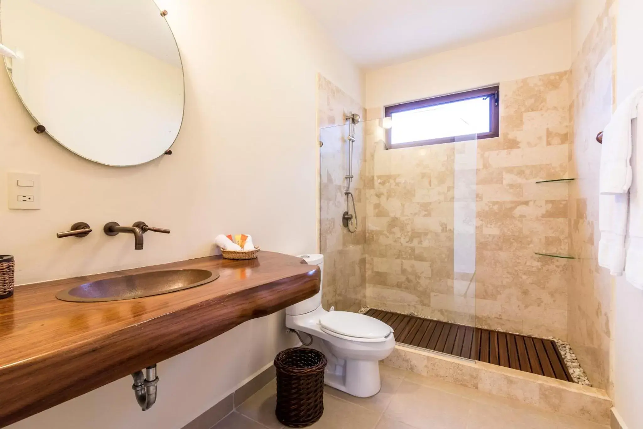 Shower, Bathroom in Vivo Resorts